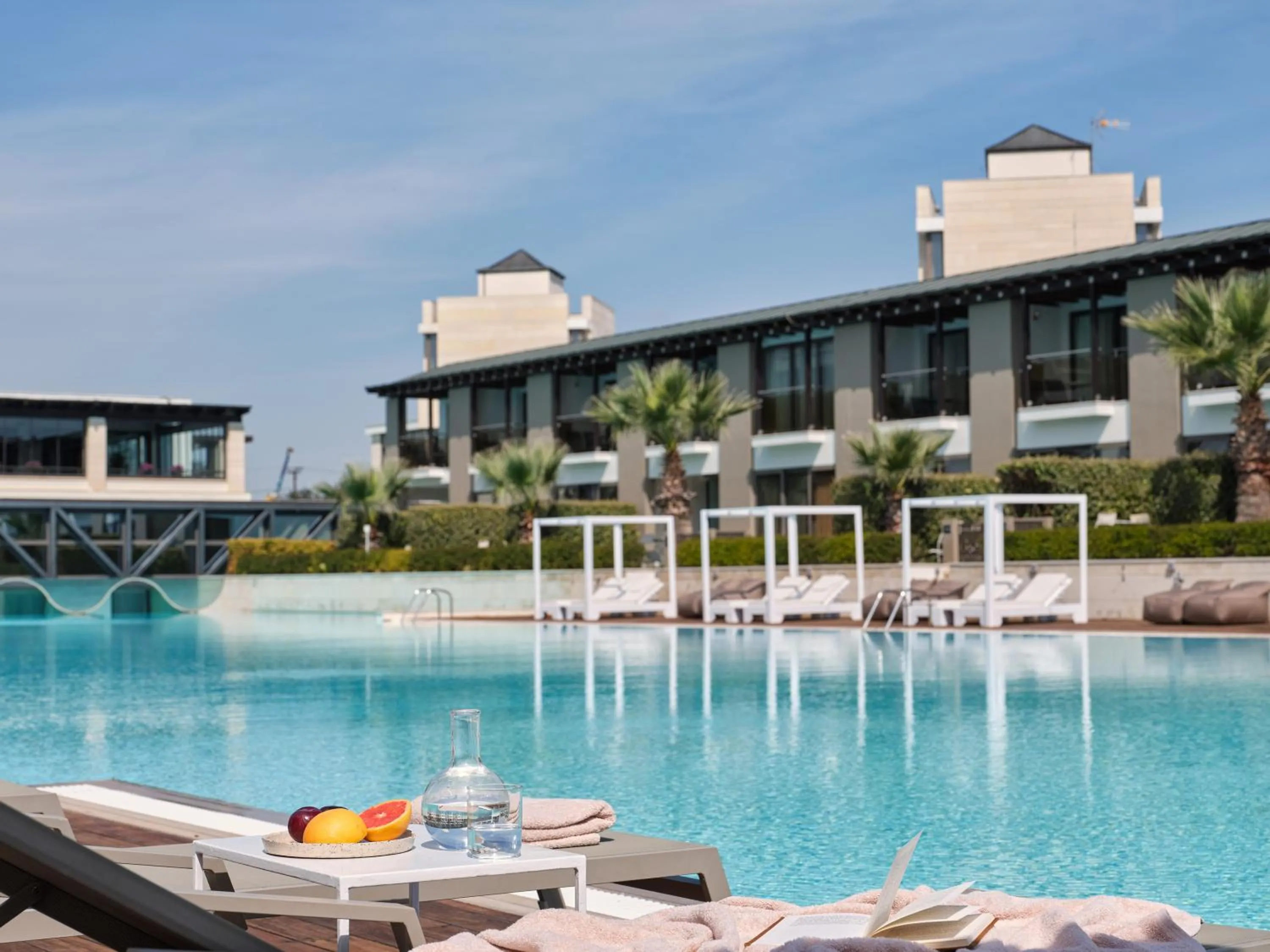Swimming pool in September Hotel Thessaloniki