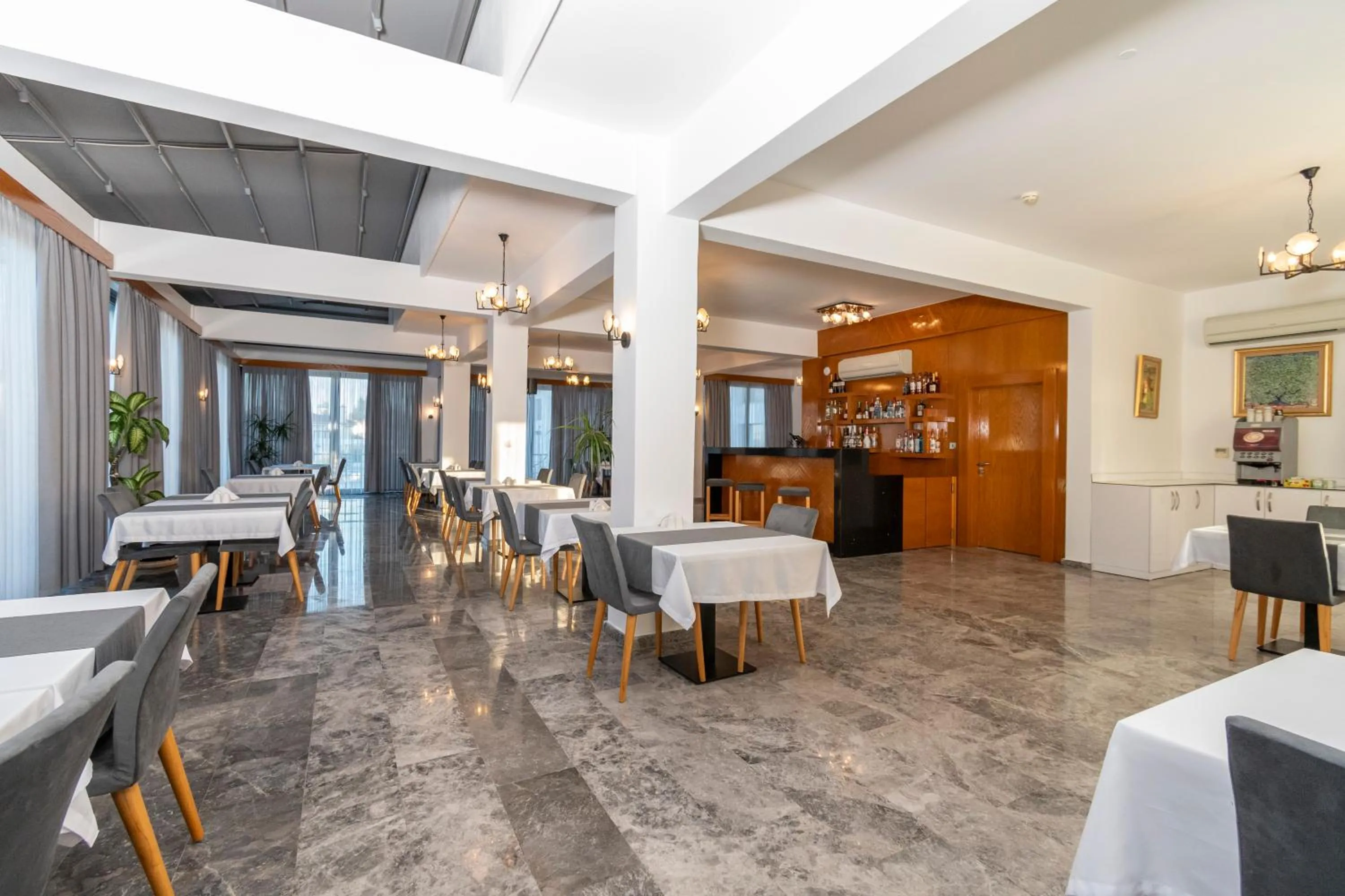 Bellapais Oasis Hotel