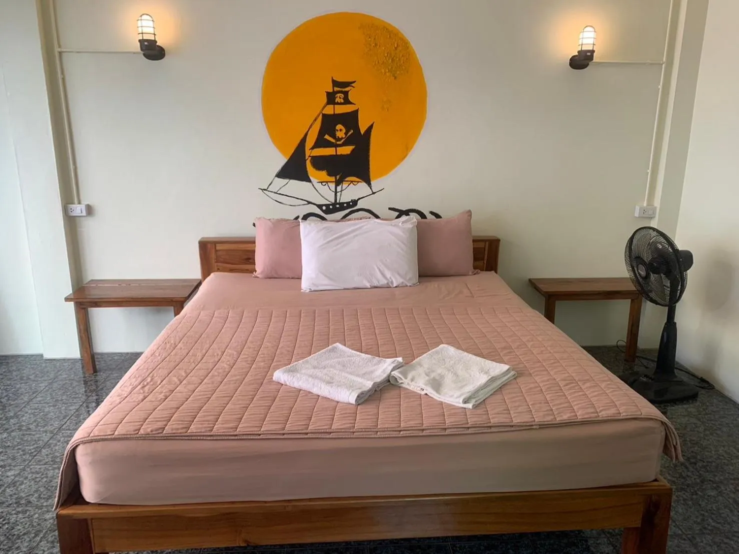 Bed in Hotel Seaview Pirates Terrace