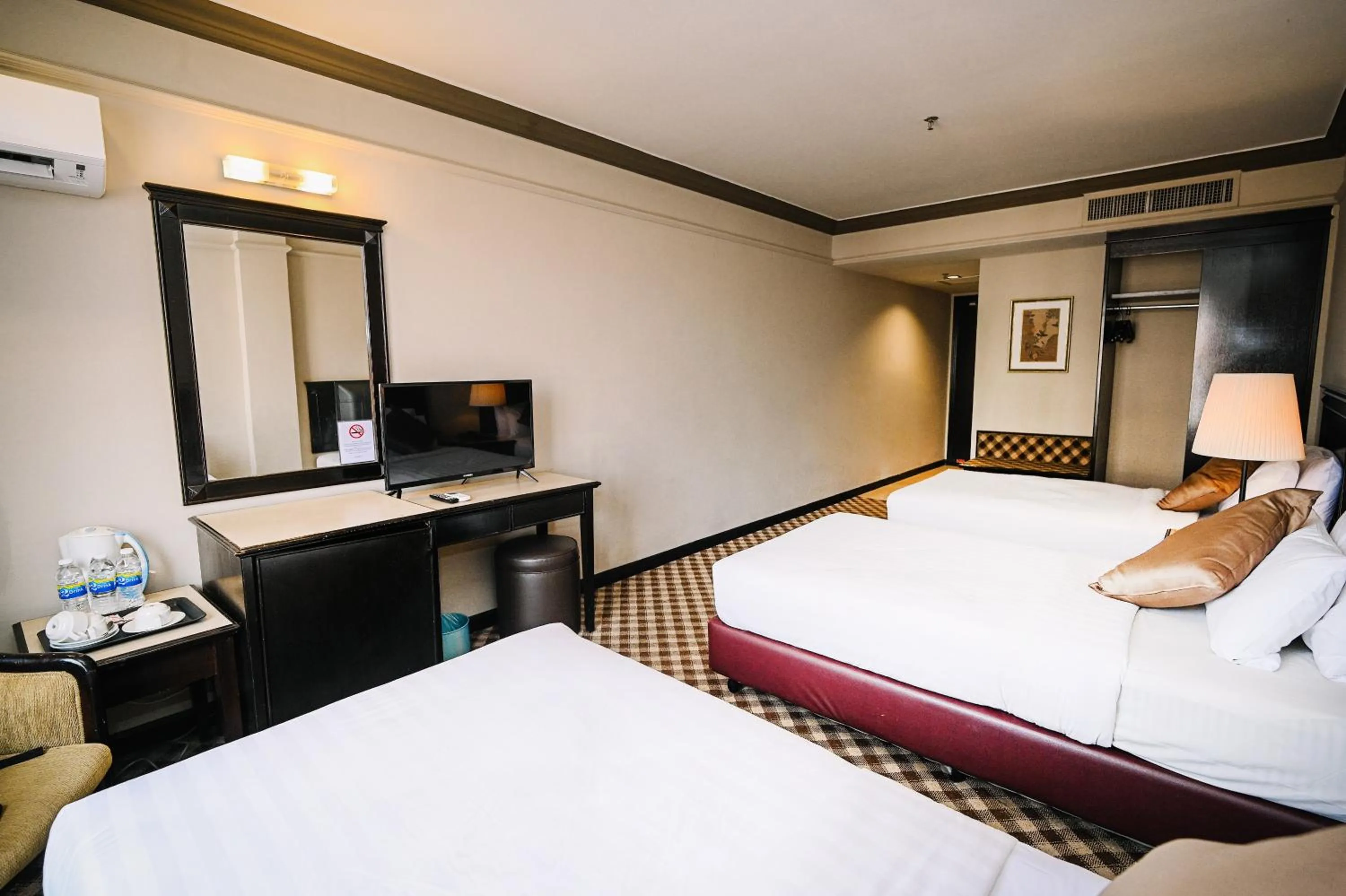 Bed in Kingston Hotel 9 - Jonker Street Malacca