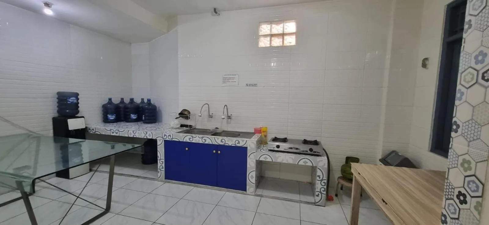 Kitchen or kitchenette in Rays Residence