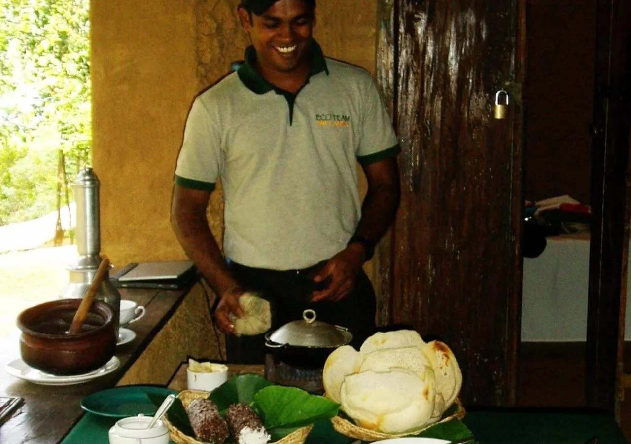 Breakfast in Belihuloya Adventure Camp By Eco Team