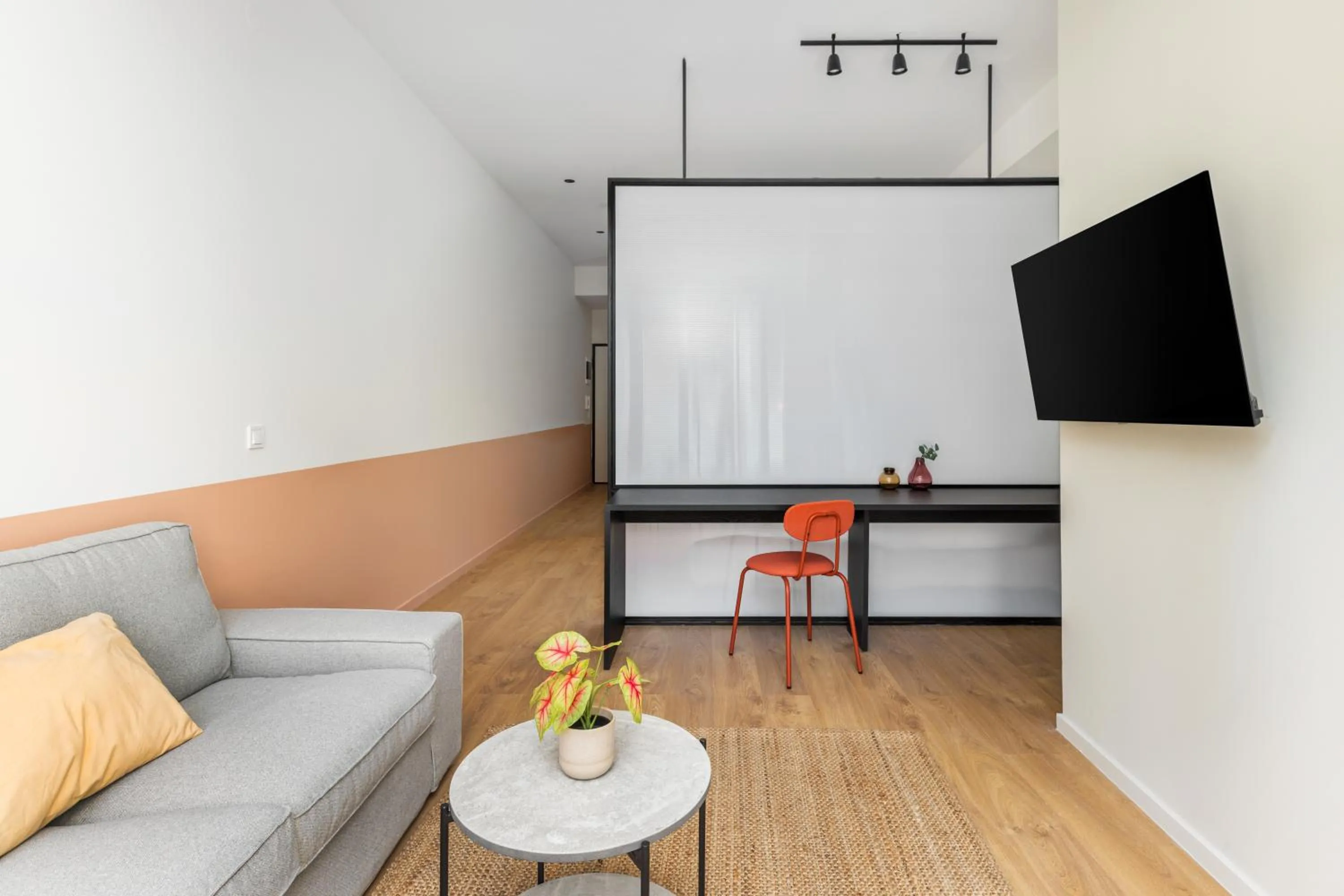 TV and multimedia in Soho Residence by halu!