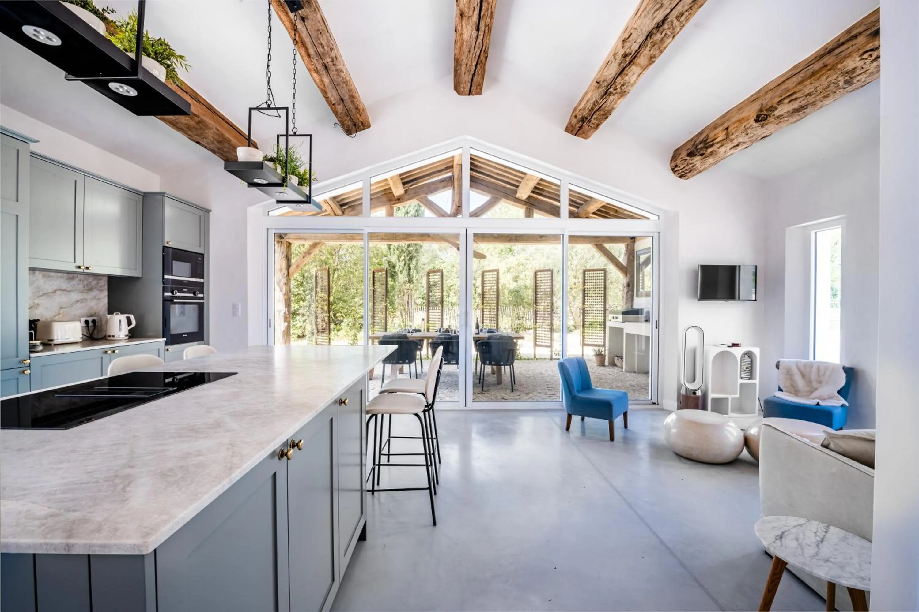 Kitchen or kitchenette in Secret d'Uzès - Place aux Herbes - Piscine chauffée et Jacuzzi
