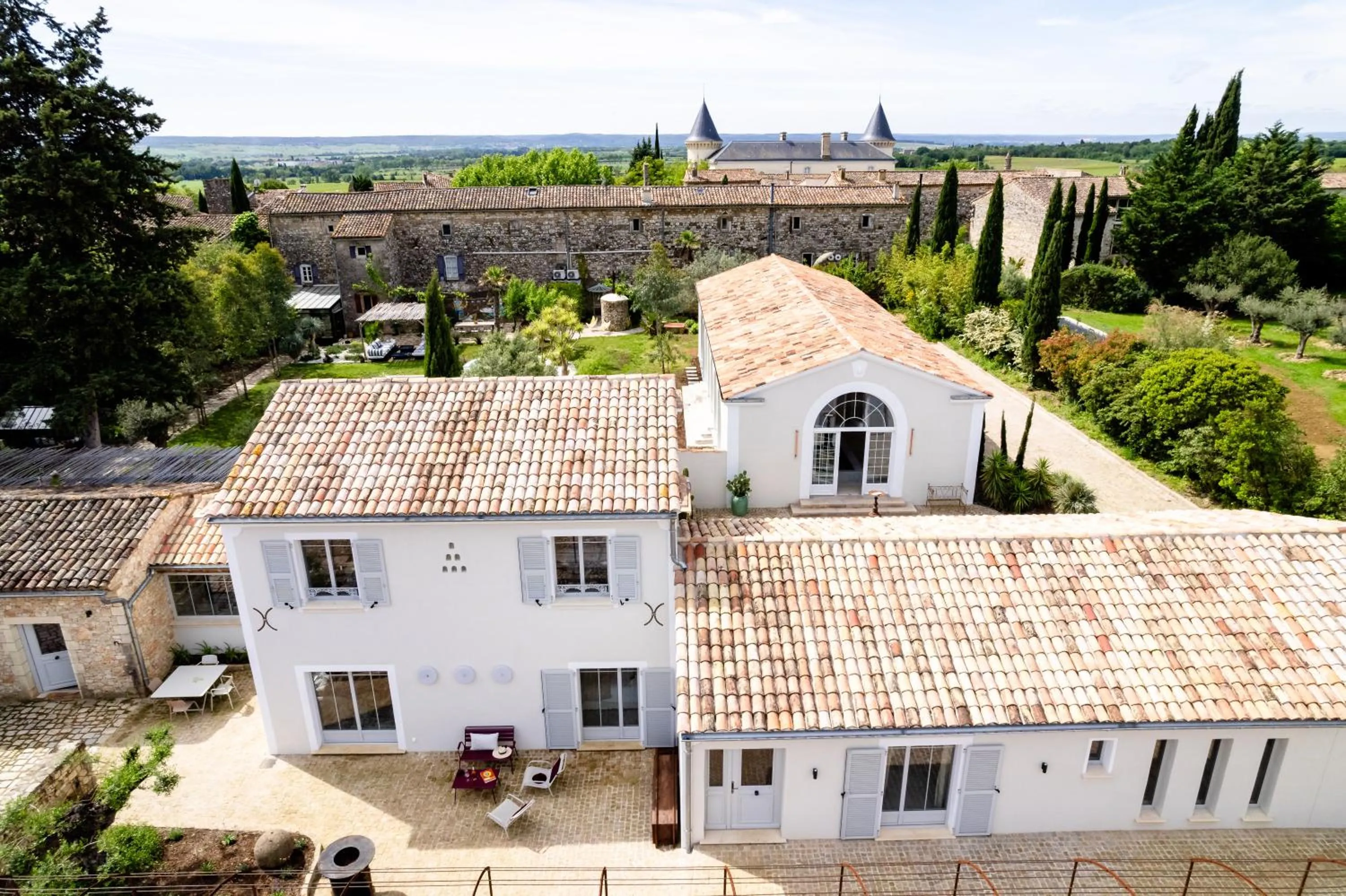 Property building in Secret d'Uzès - Place aux Herbes - Piscine chauffée et Jacuzzi