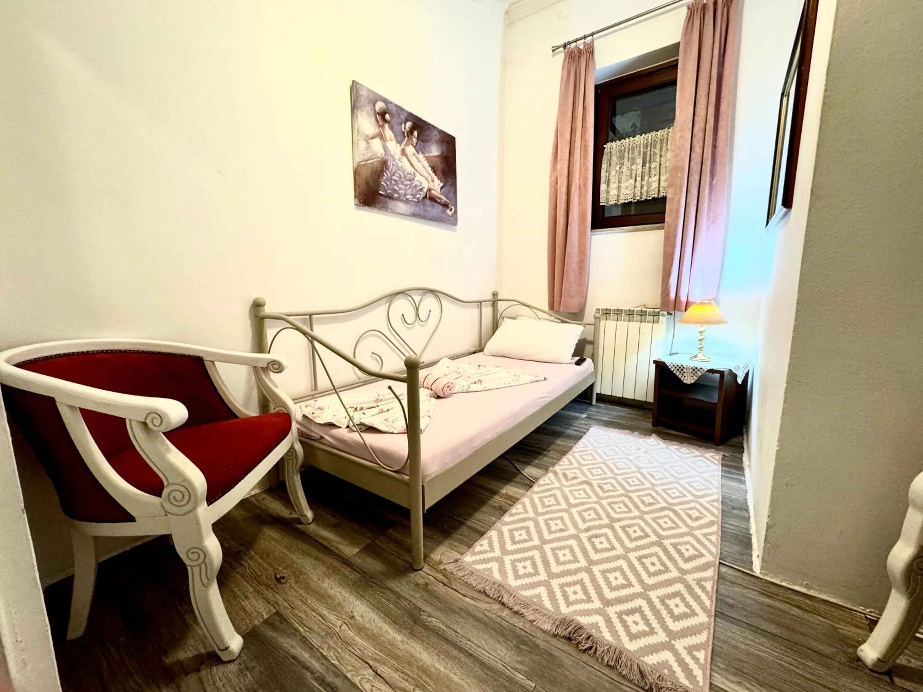 Bed in Hostel Pansion Lion
