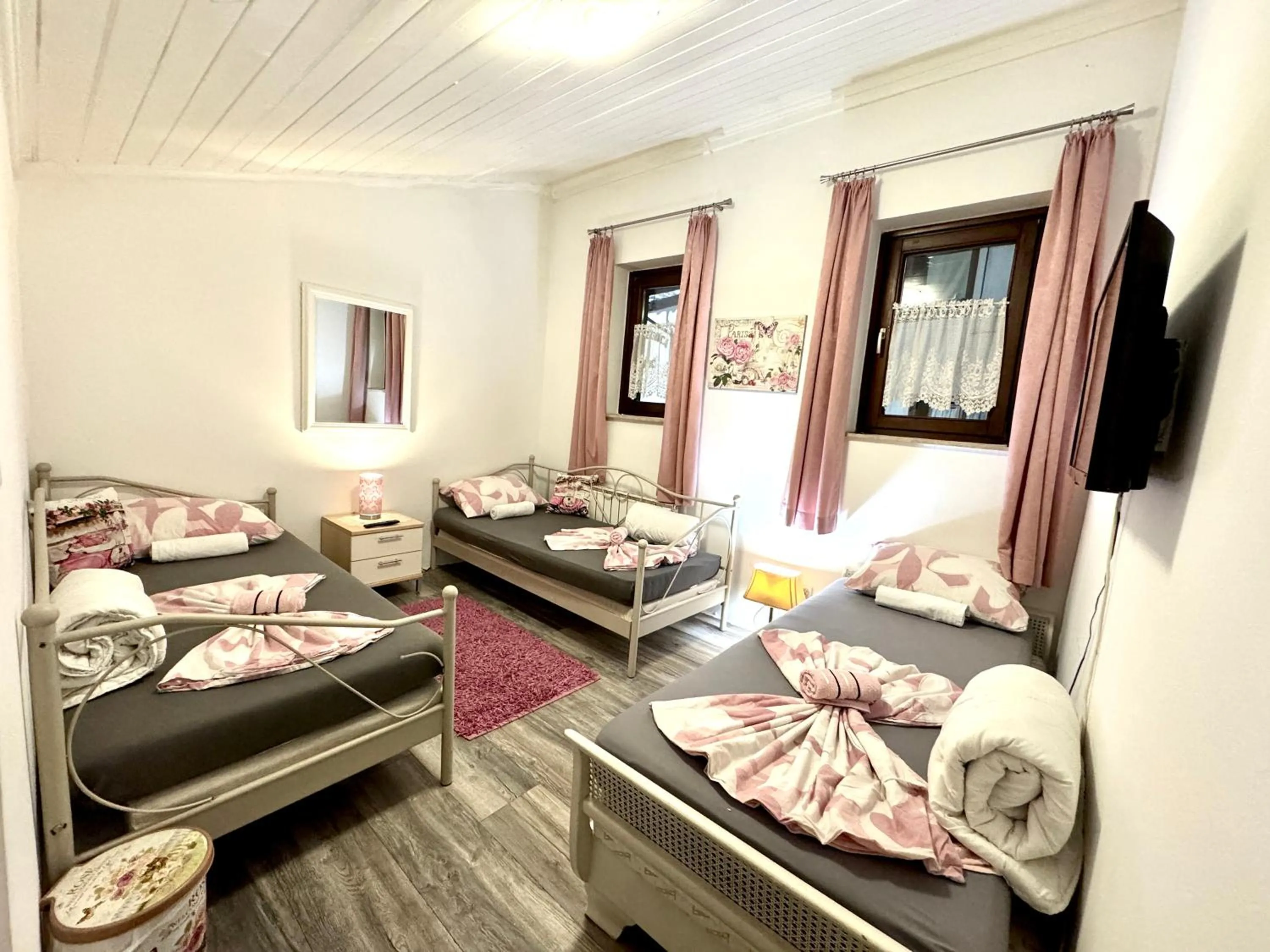 Bed in Hostel Pansion Lion