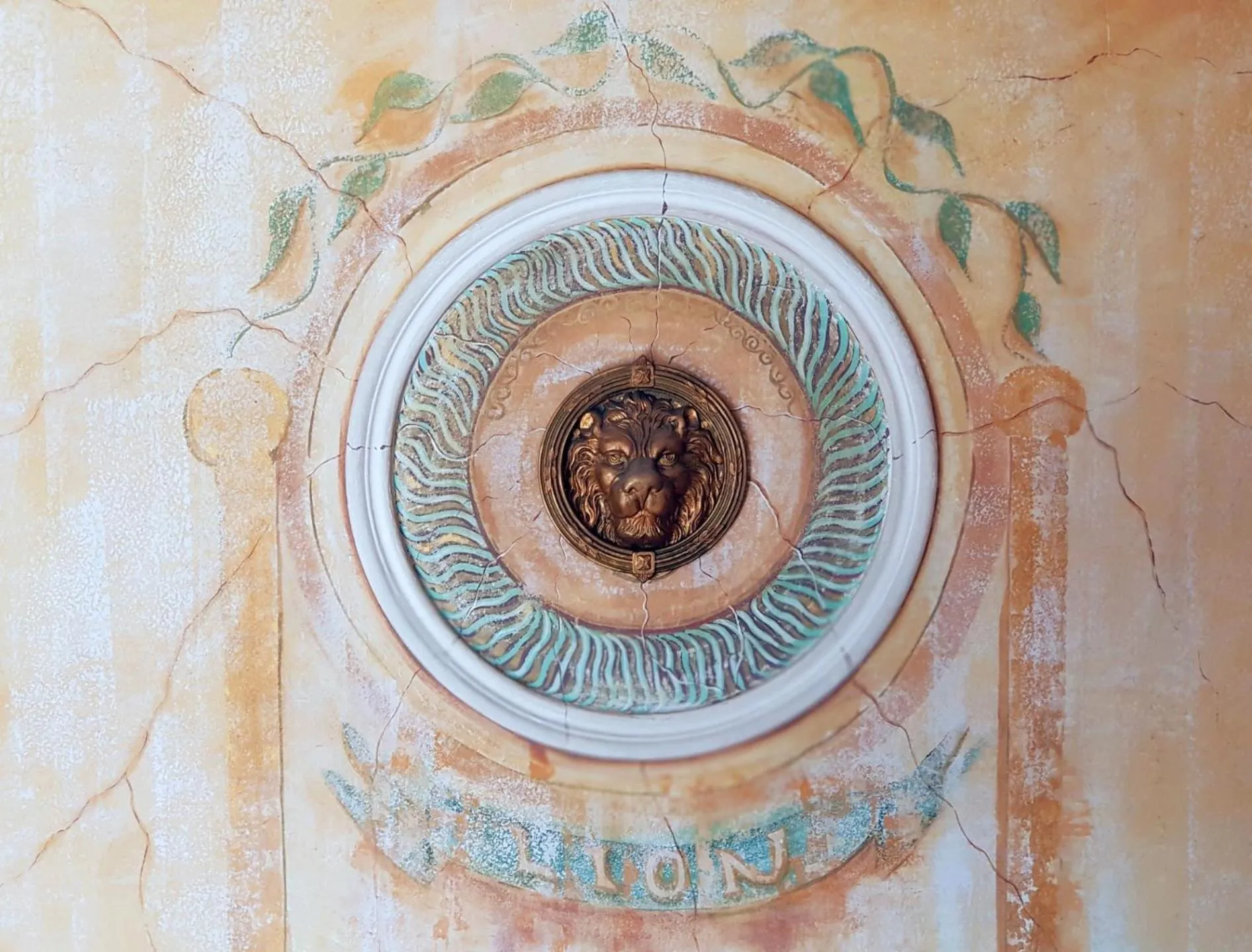 Property logo or sign in Hostel Pansion Lion