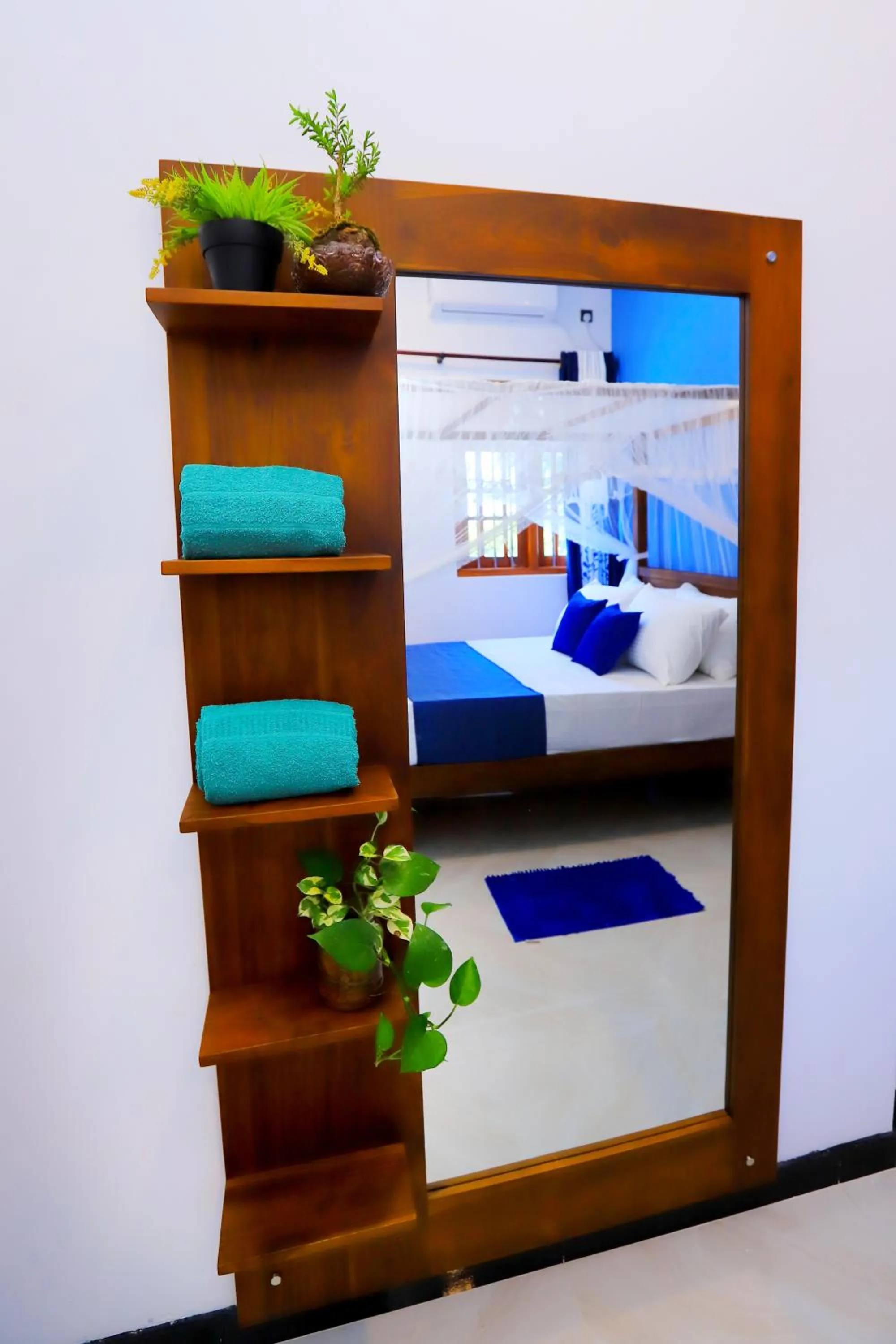 towels, Bed in Dinsara Pearl Villa