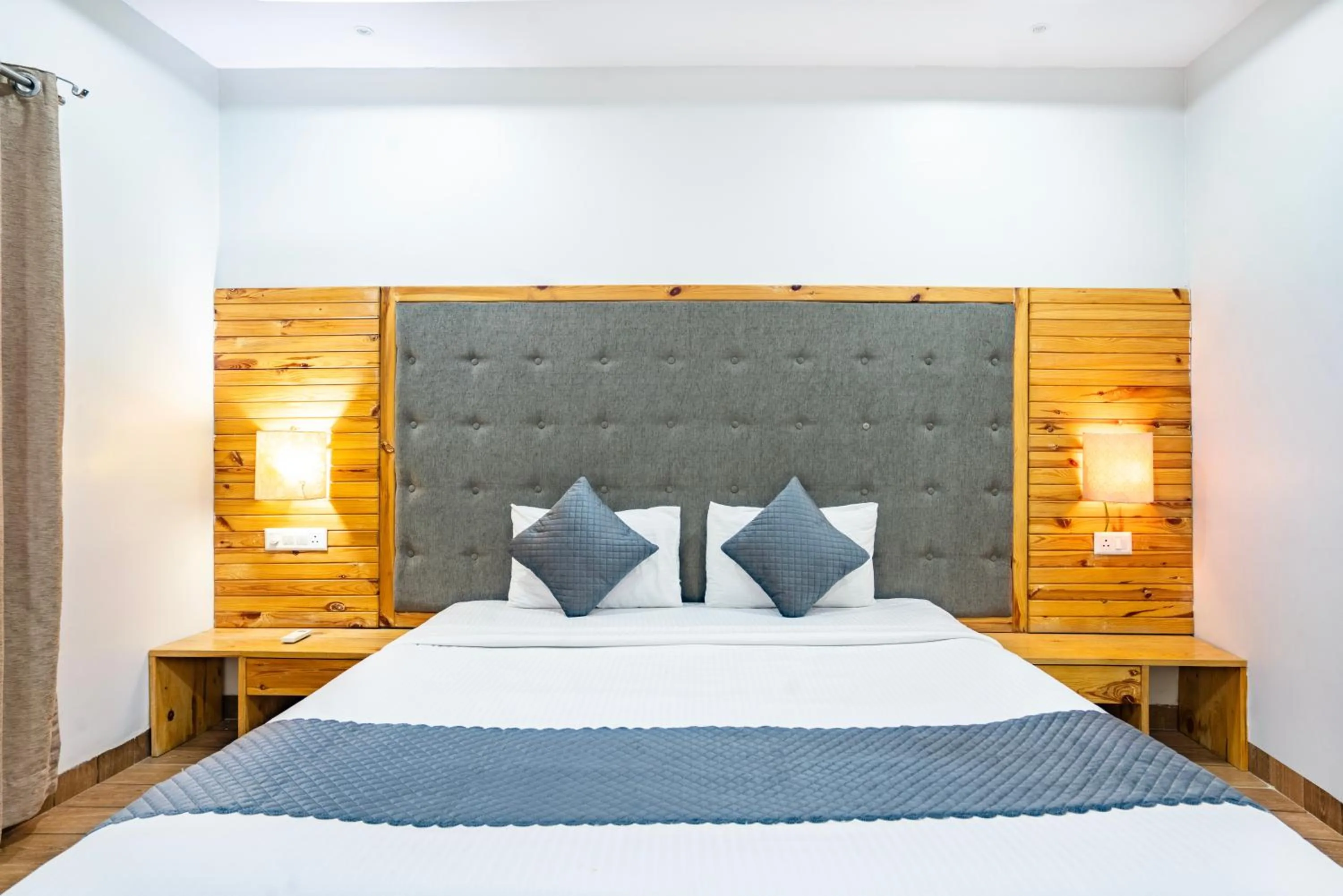 Bed in Hotel Lokis Forest Inn L B Nagar