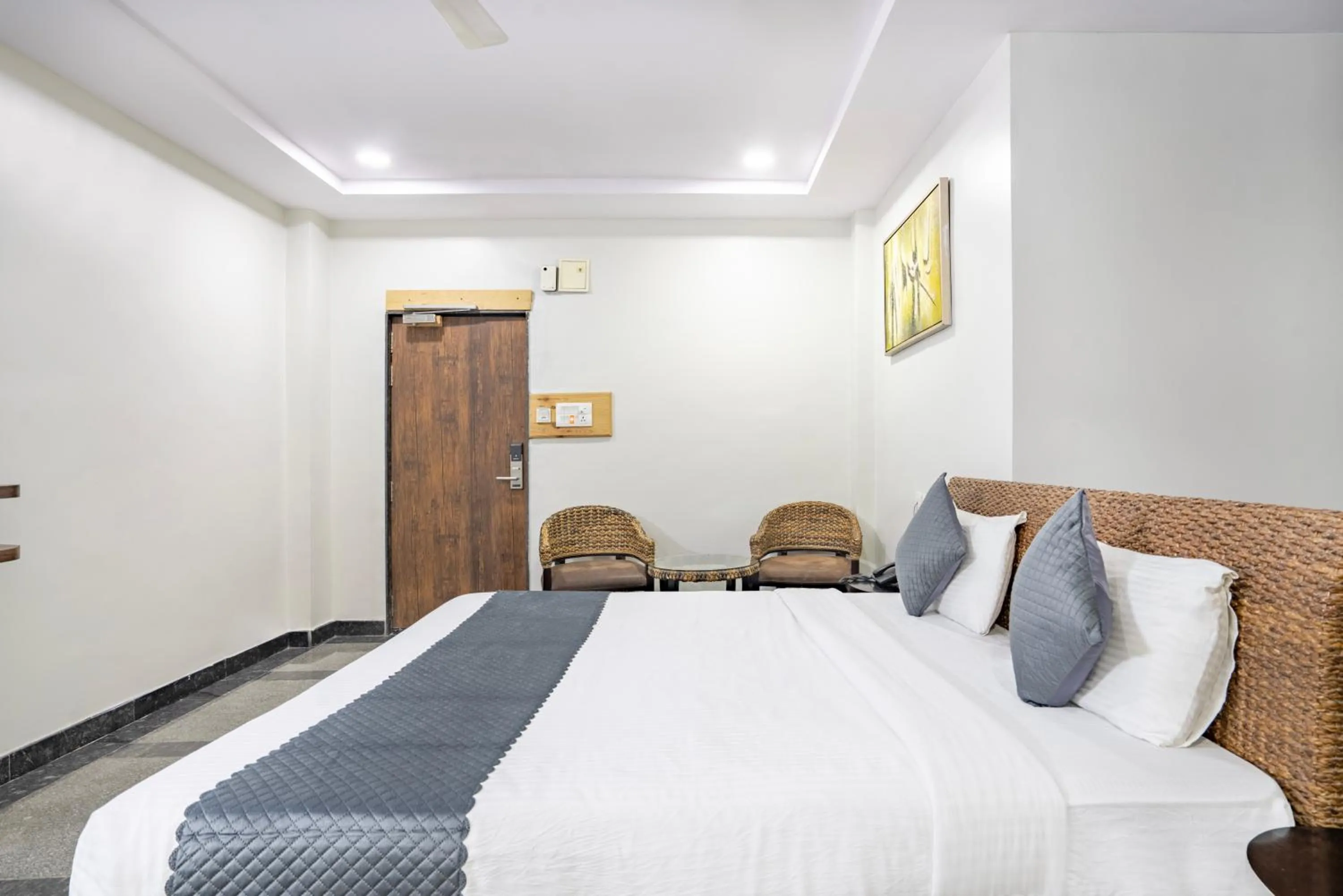 Bed in Hotel Lokis Forest Inn L B Nagar