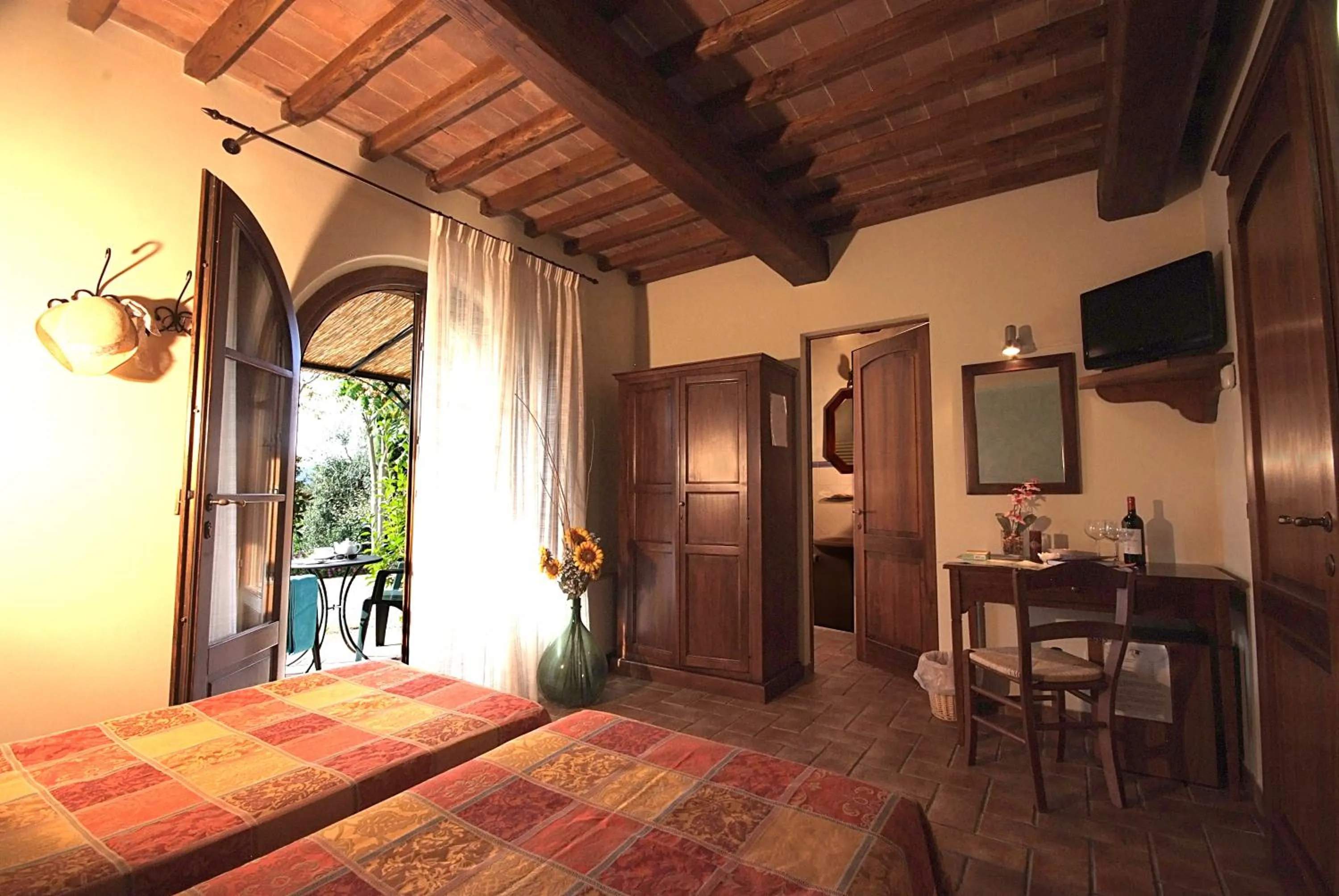 Photo of the whole room, Bed in Antico Borgo Il Cardino