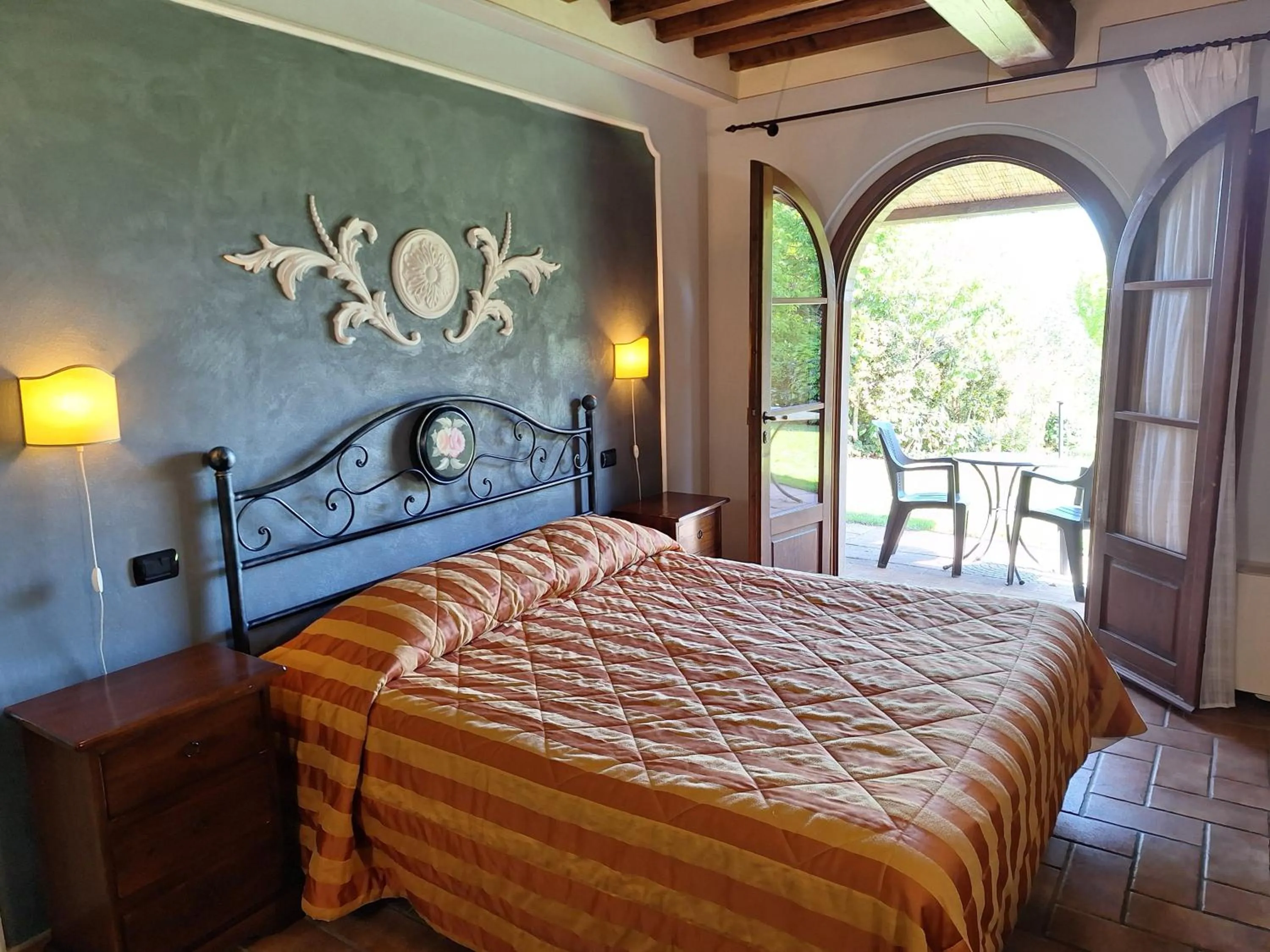 Bed in Antico Borgo Il Cardino