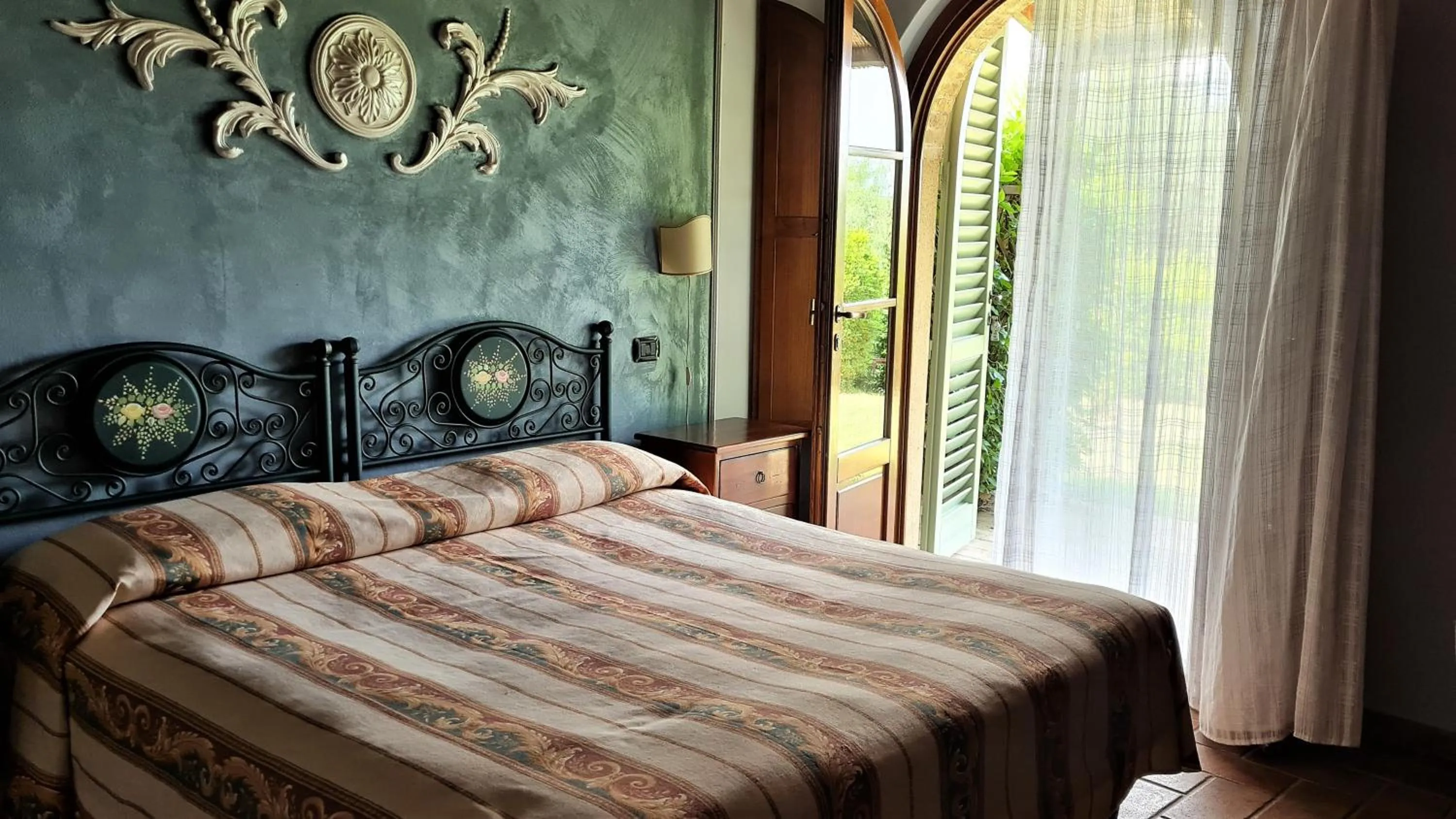 Photo of the whole room, Bed in Antico Borgo Il Cardino