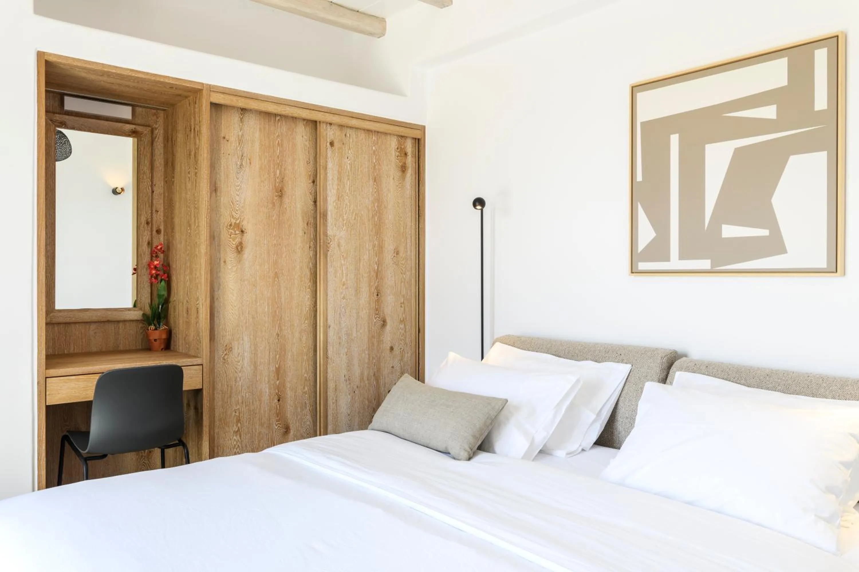 Bed in Nasta Suites & Villas Intentional Living Mykonos