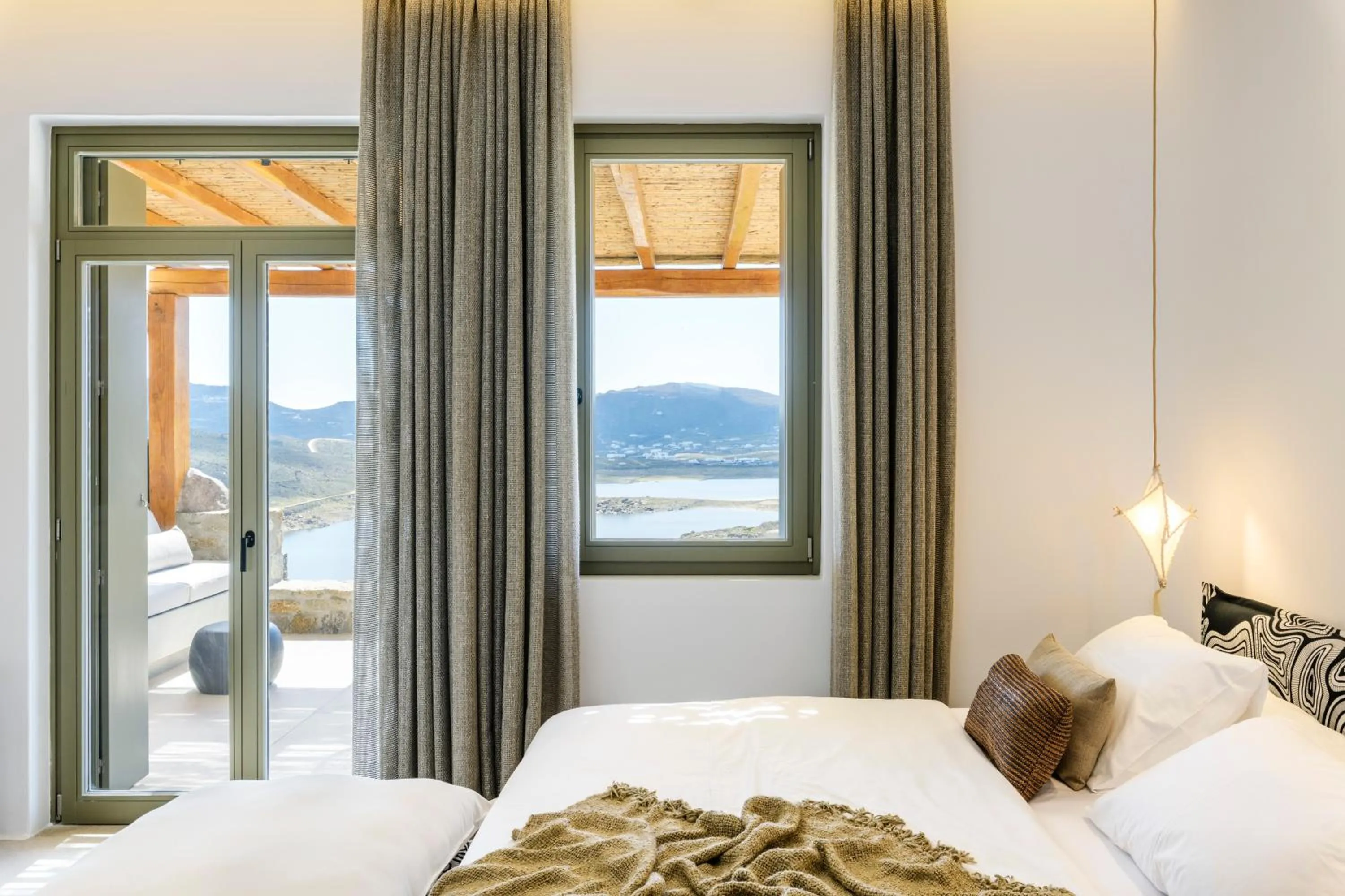 Bed in Nasta Suites & Villas Intentional Living Mykonos