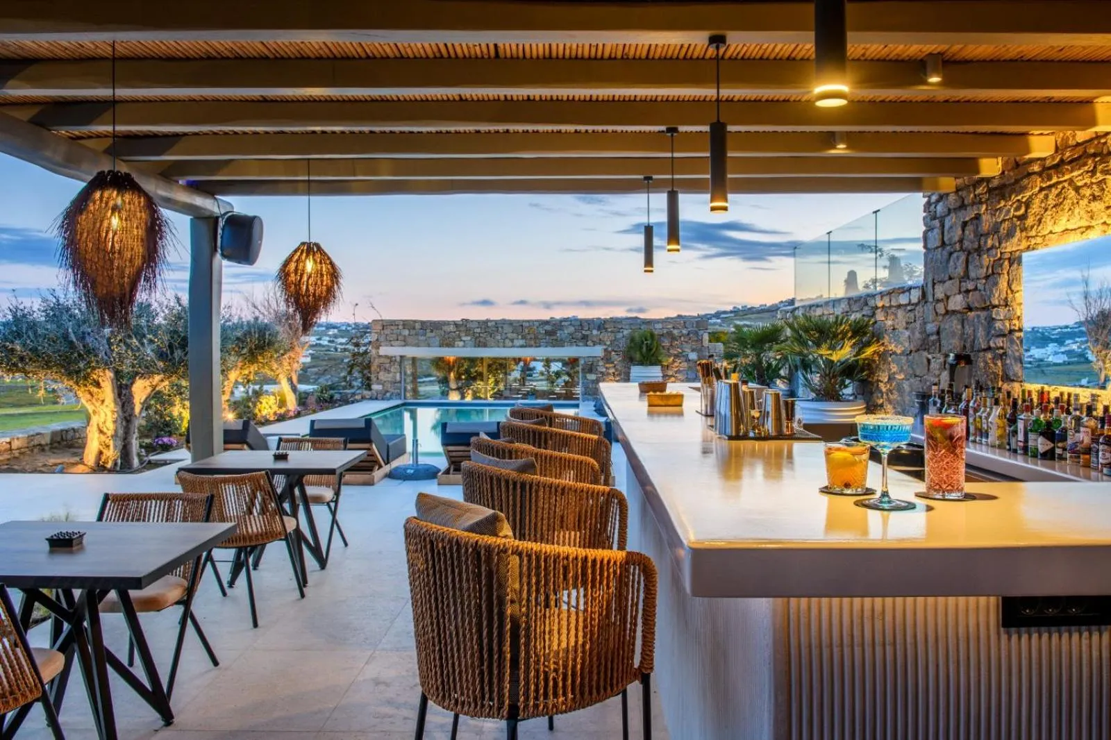 Restaurant/places to eat in Nasta Suites & Villas Intentional Living Mykonos