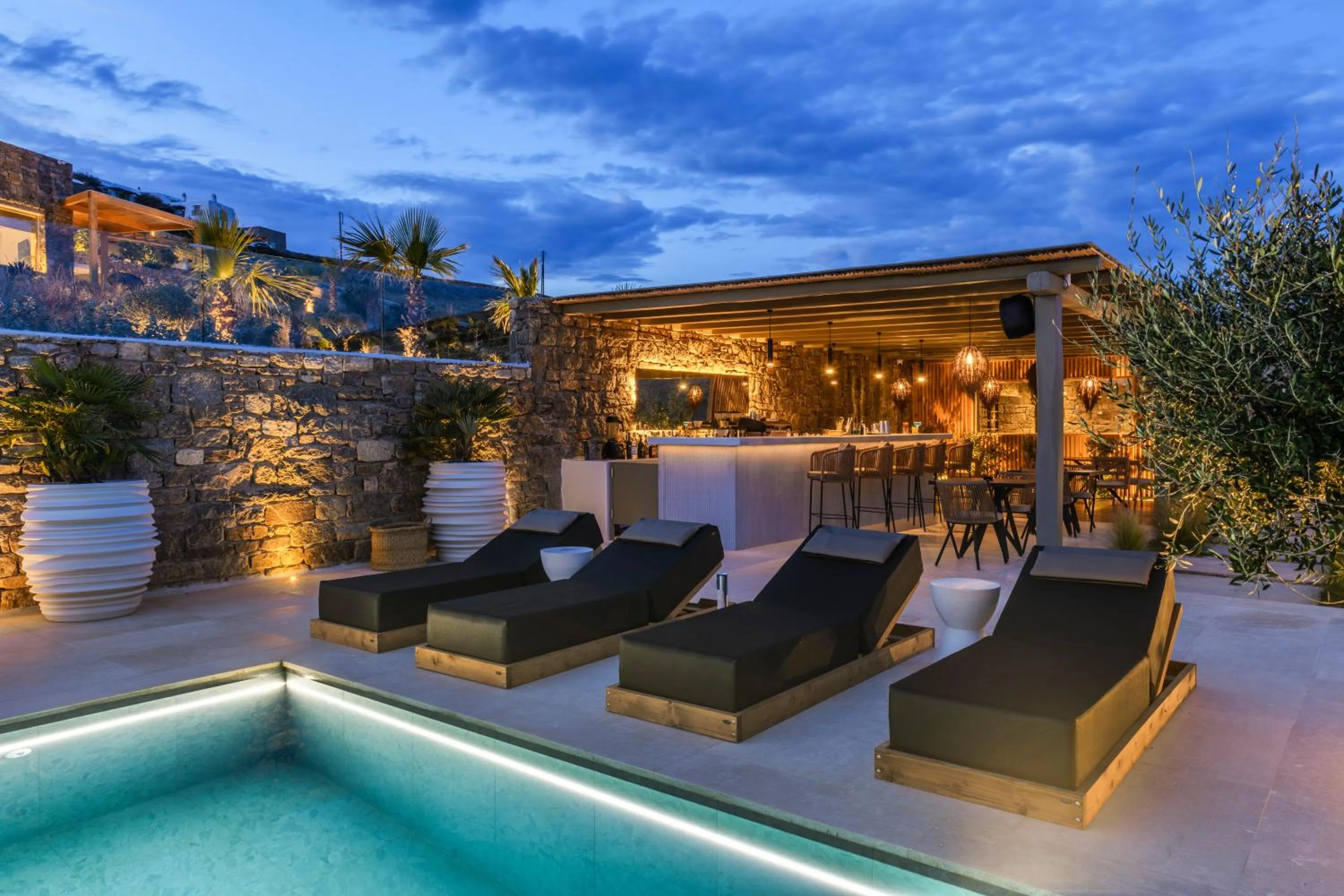 Restaurant/places to eat in Nasta Suites & Villas Intentional Living Mykonos