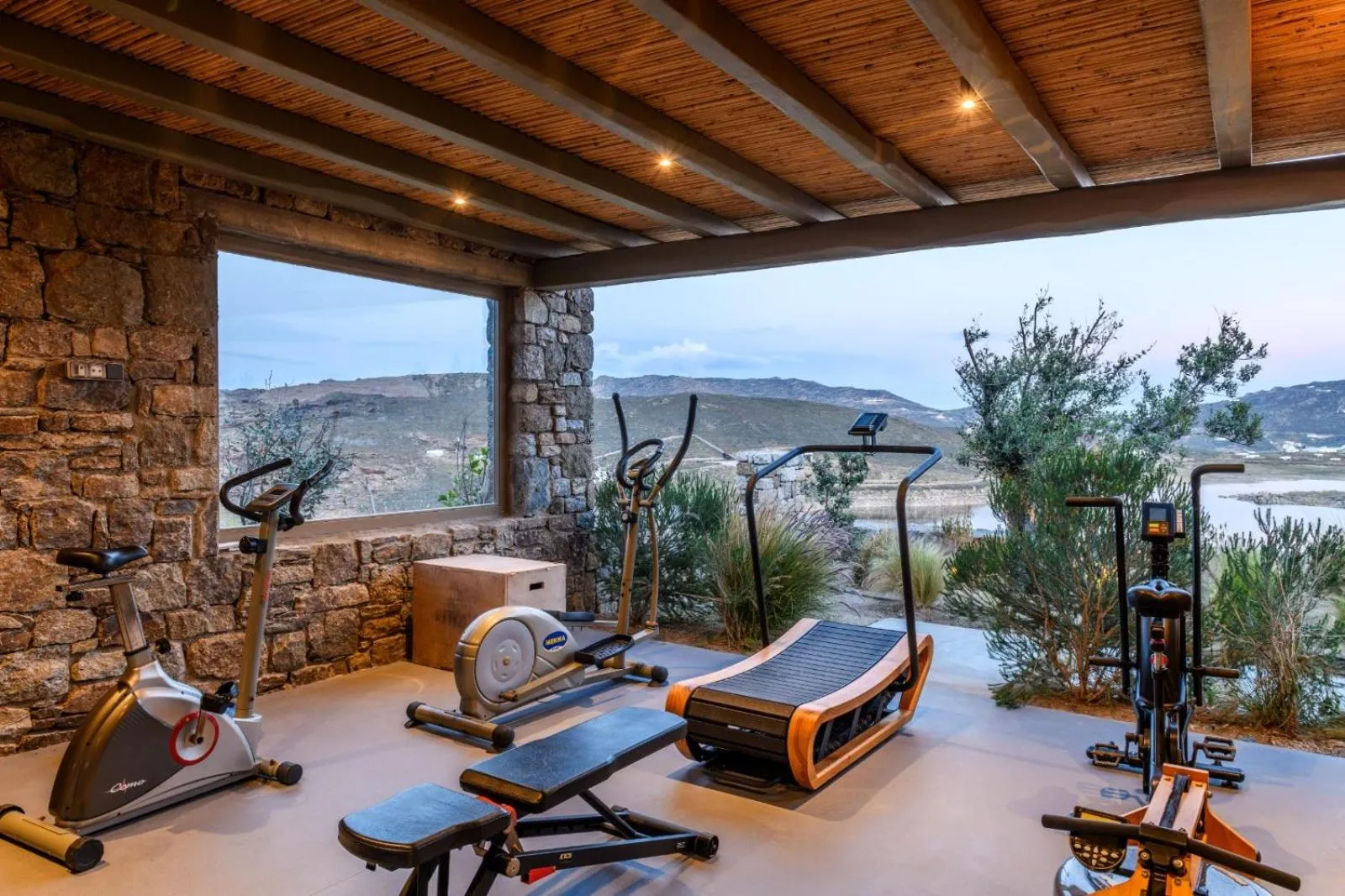 Restaurant/places to eat in Nasta Suites & Villas Intentional Living Mykonos