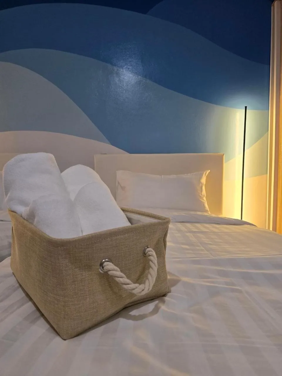 Bed in SRINN Hotel Pattaya Klang