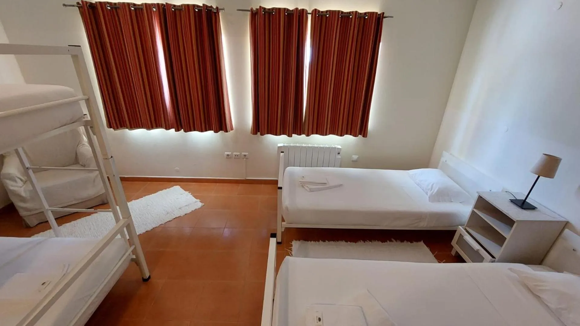 Bed in HI Alfeizerão – Pousada de Juventude