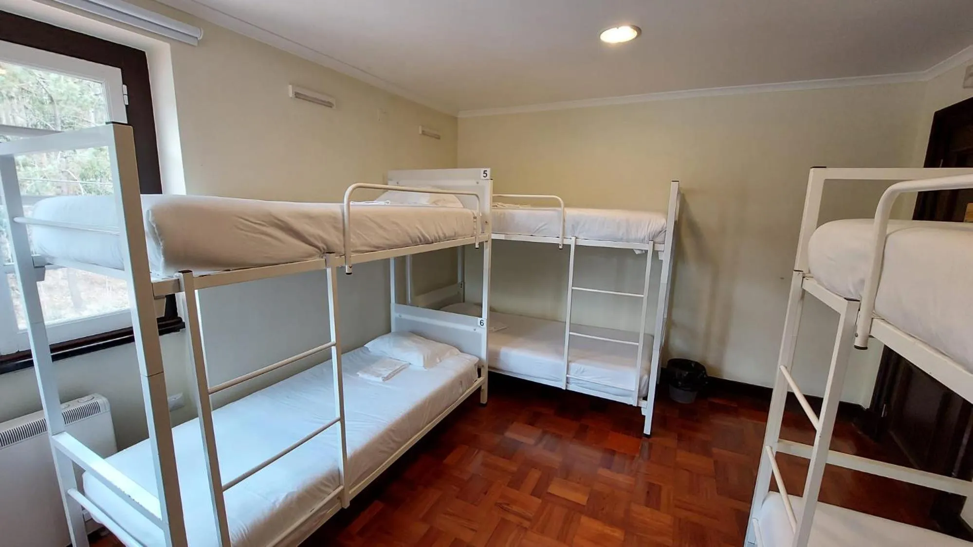 Bed in HI Alfeizerão – Pousada de Juventude