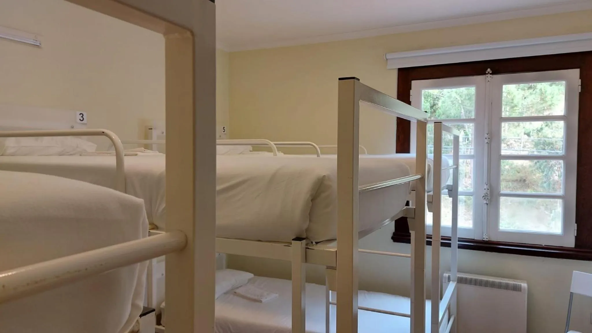 Bed in HI Alfeizerão – Pousada de Juventude