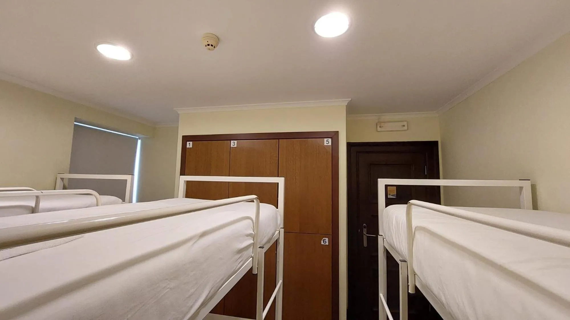 Bed in HI Alfeizerão – Pousada de Juventude