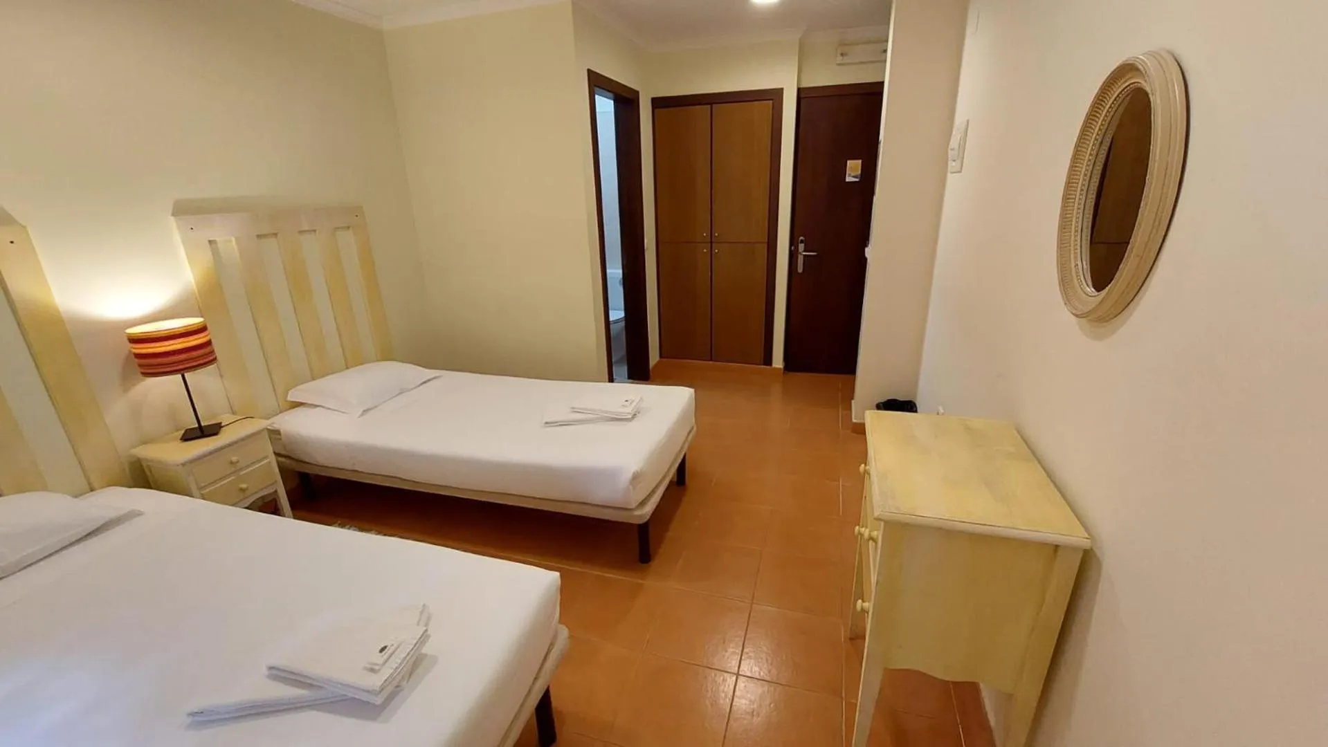 Bed in HI Alfeizerão – Pousada de Juventude