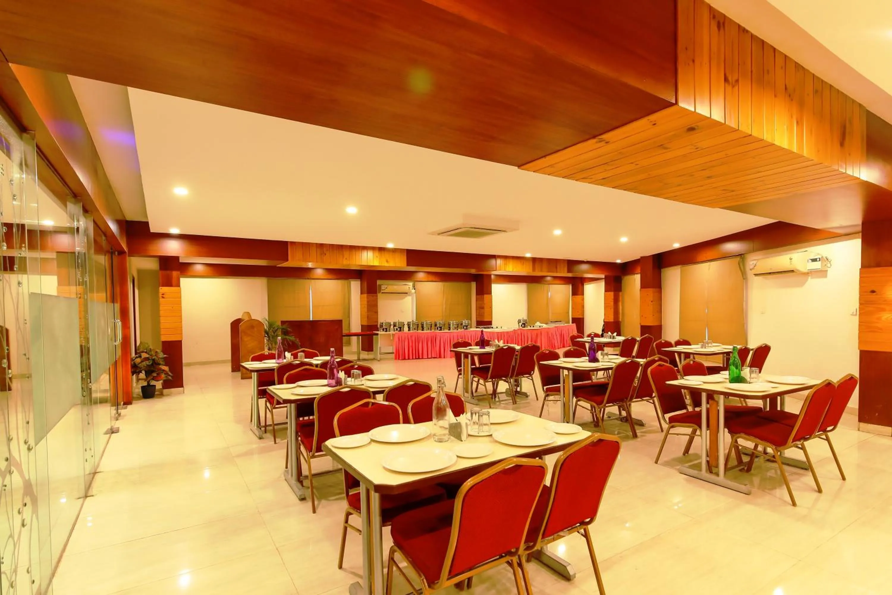 Banquet/Function facilities in Icon Suites by Bhagini