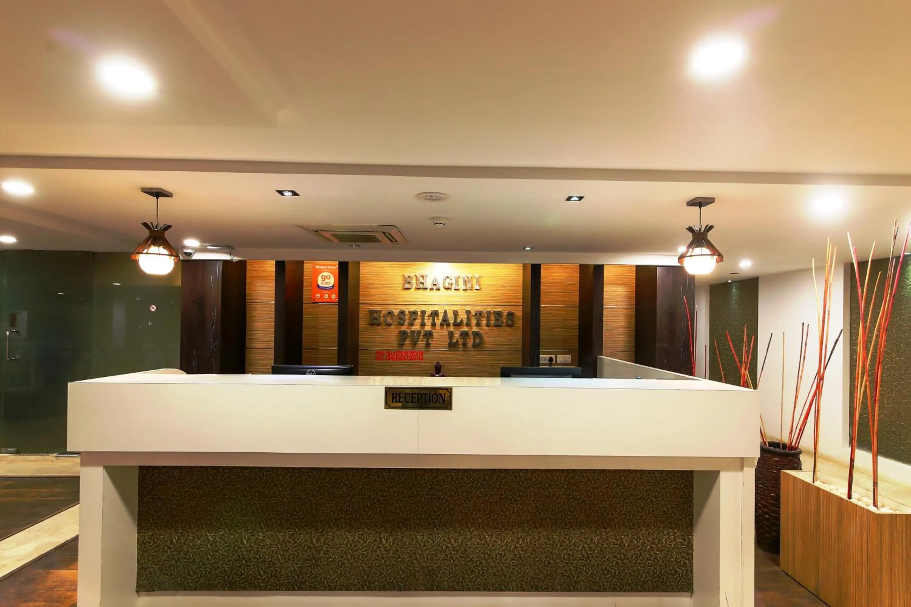 Lobby or reception in Icon Suites by Bhagini