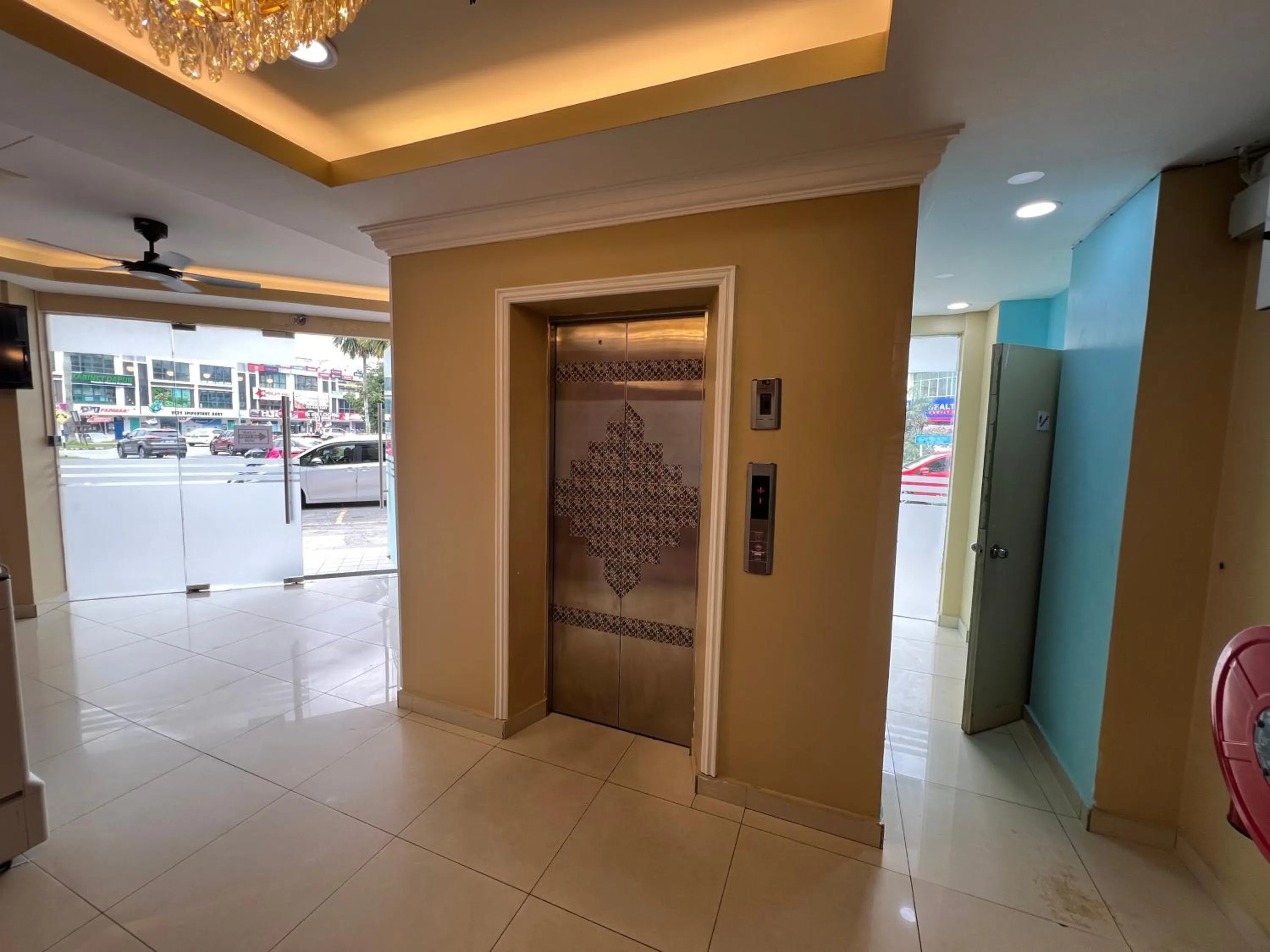 acessibility in Hotel Crystal Villa