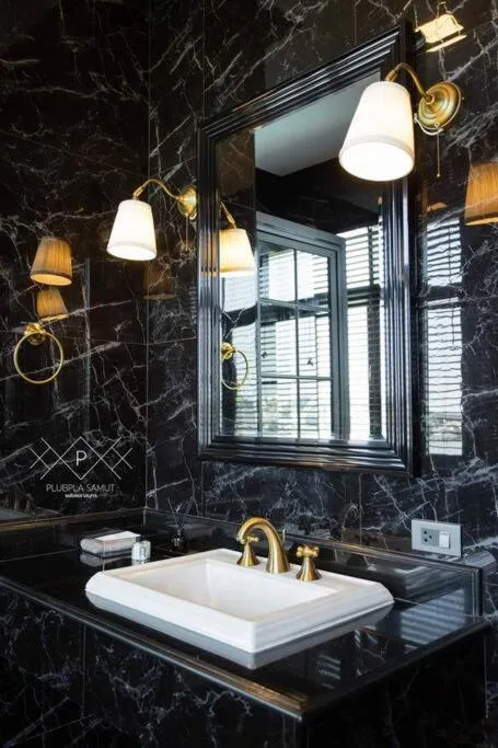 Plubpla Samut River Villas