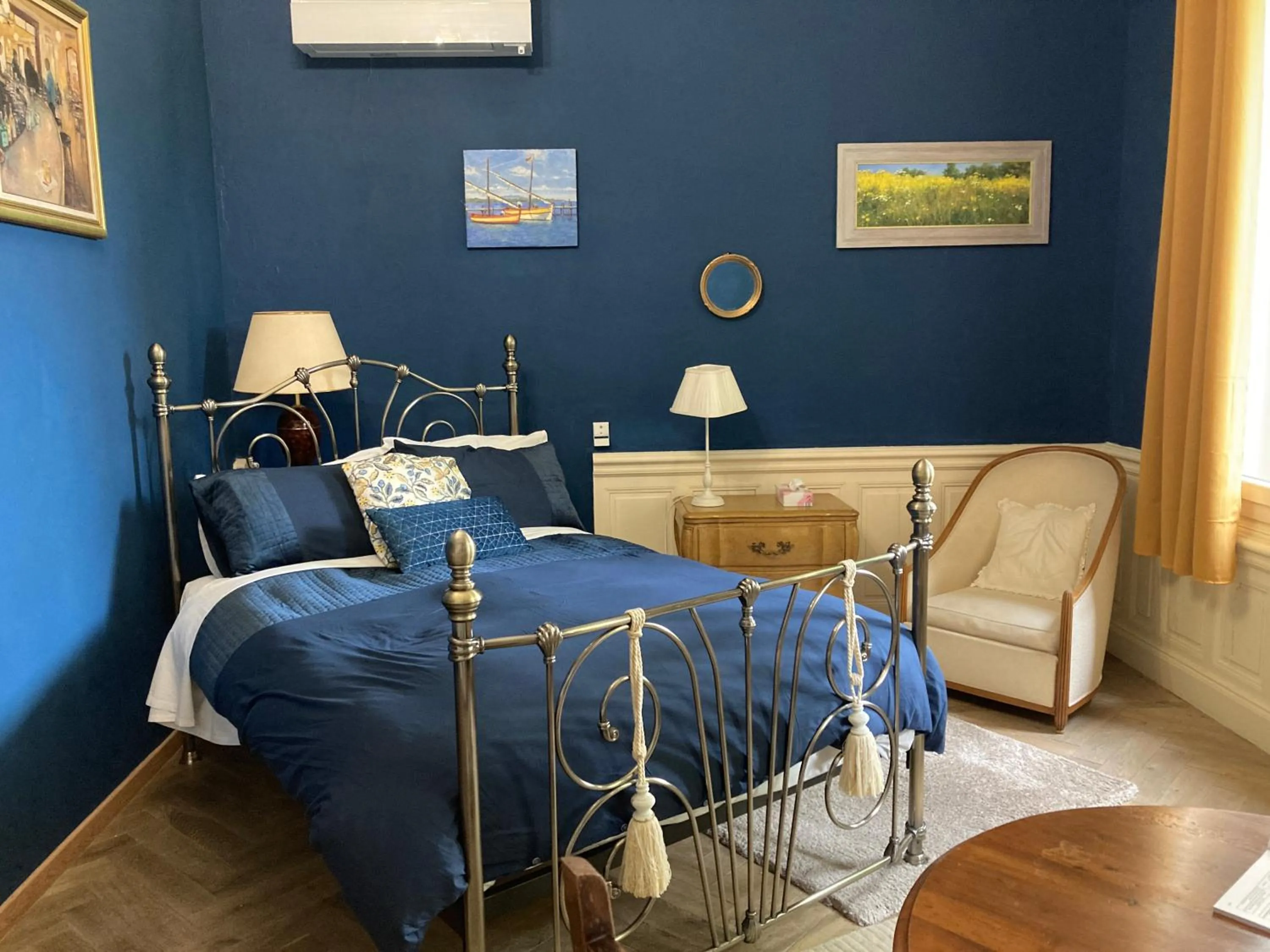 Bedroom in La Villa Celine