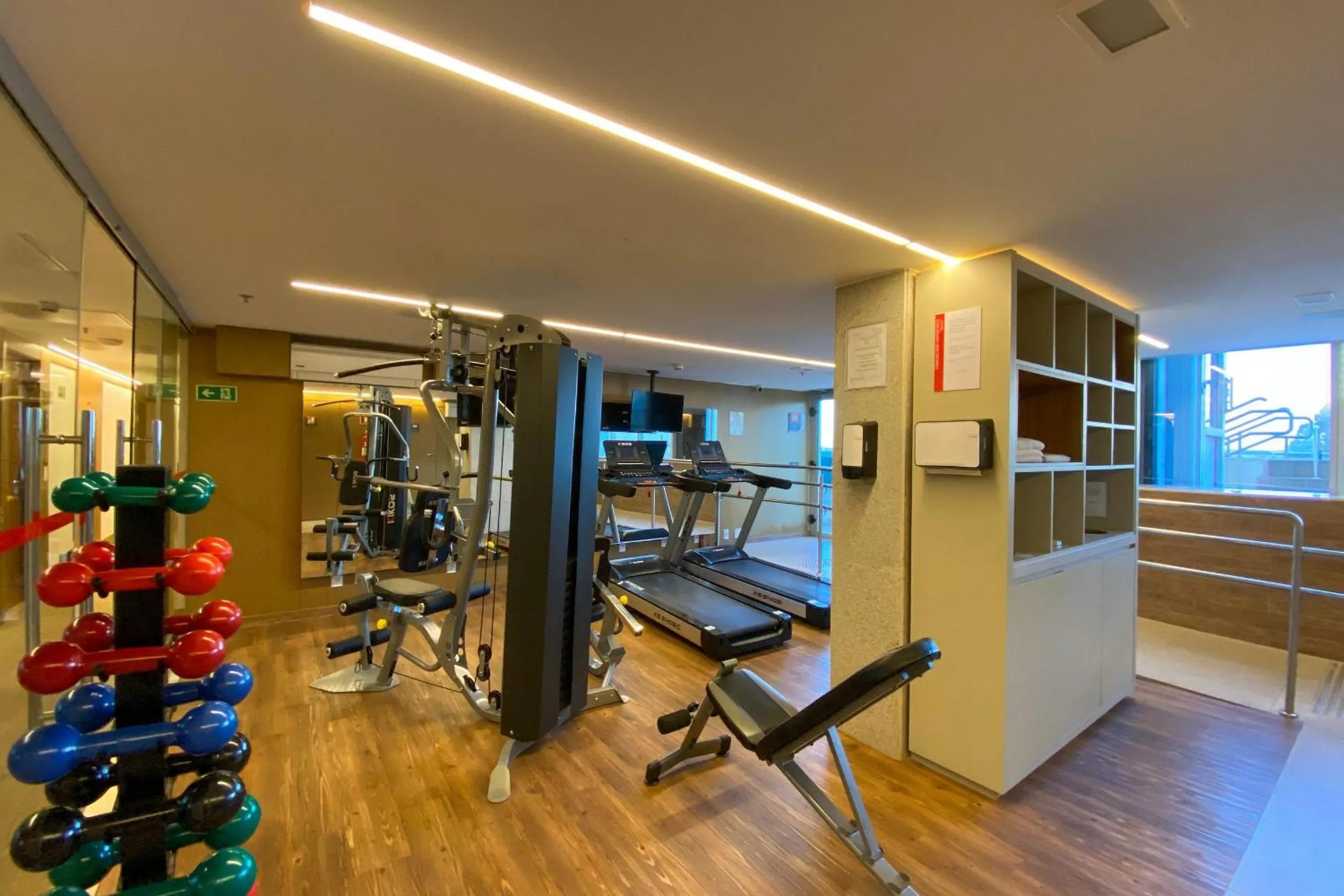 Fitness centre/facilities in OZPED Flats Particulares Edifício Alvorada