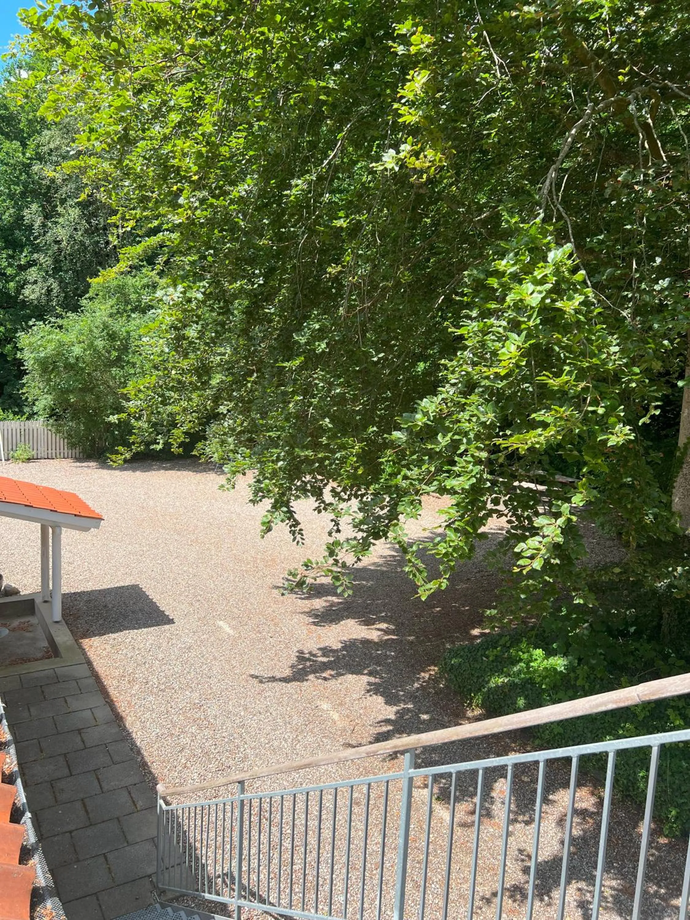 Inner courtyard view in Skovridergaardens Ferielejligheder
