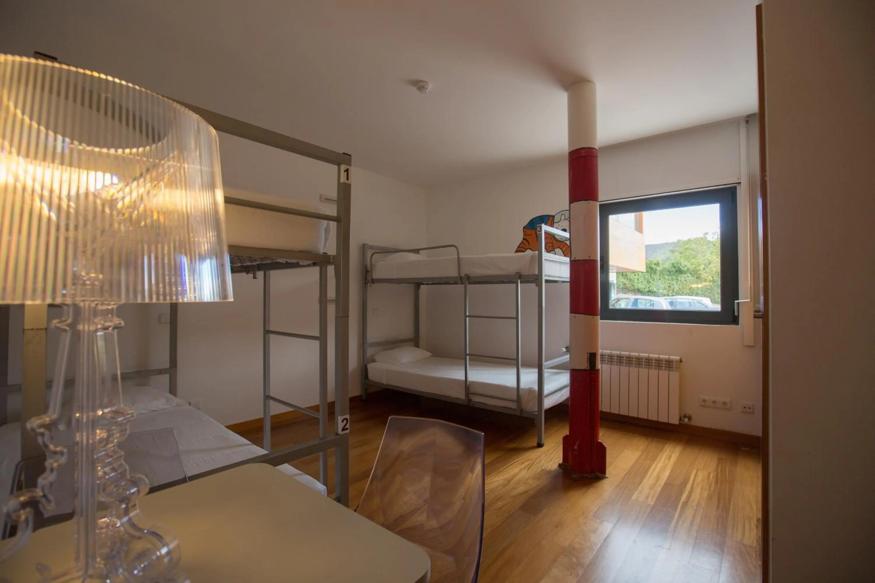 Decorative detail, Bed in HI Alvados - Pousada de Juventude