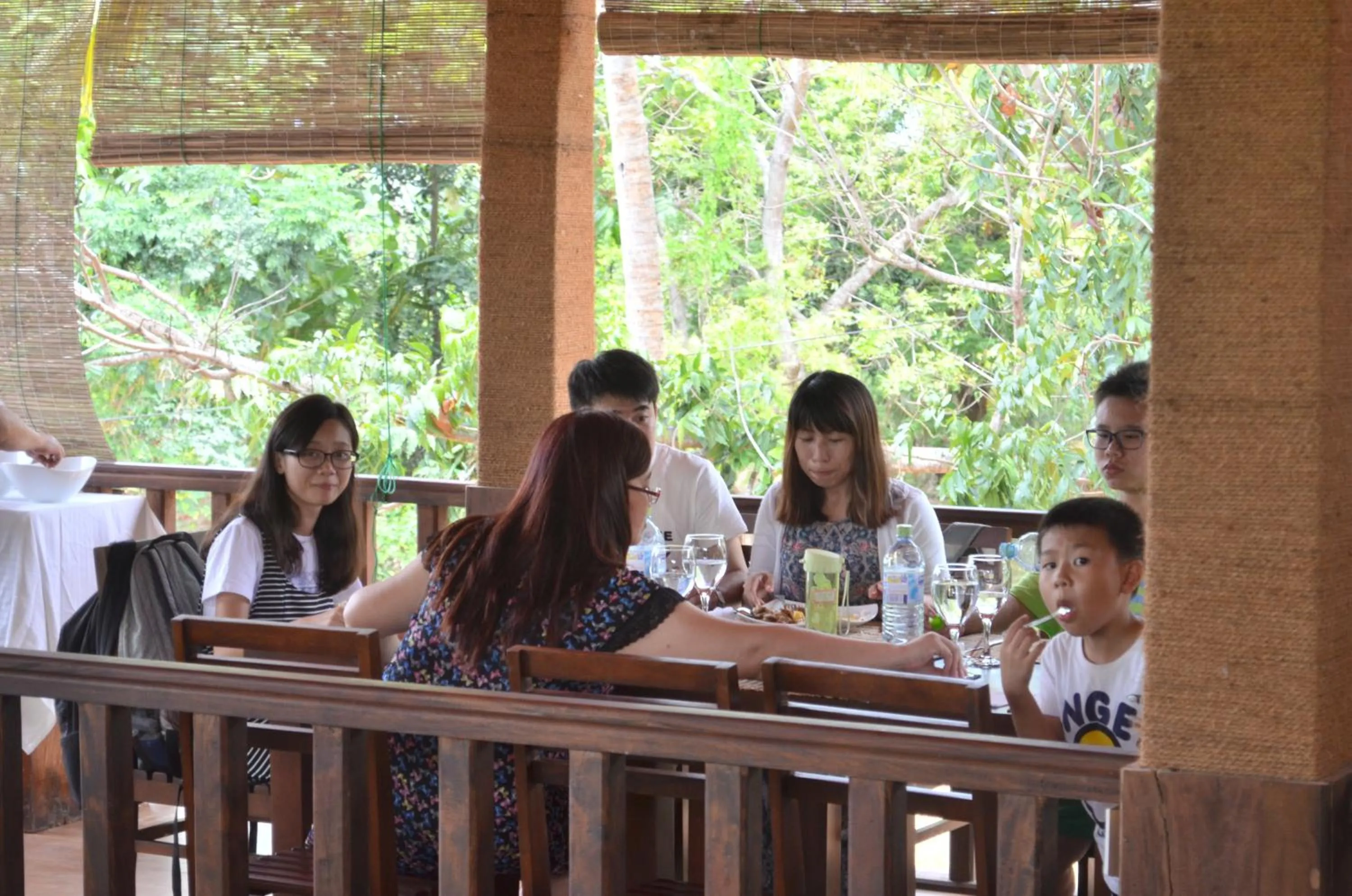 Family in Vallee 69 Eco Villa-Tissa,Yala
