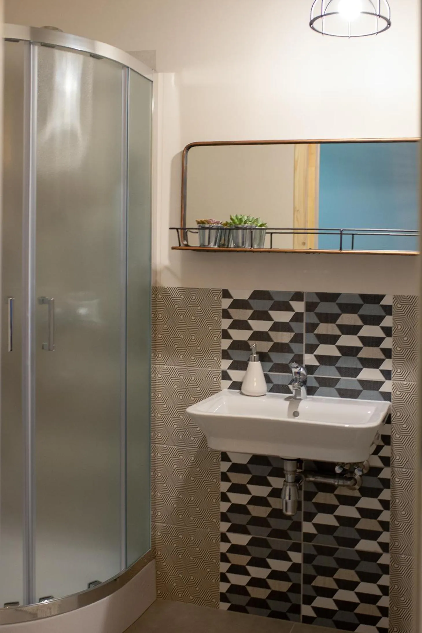 Shower in Sirvis Apartamenty