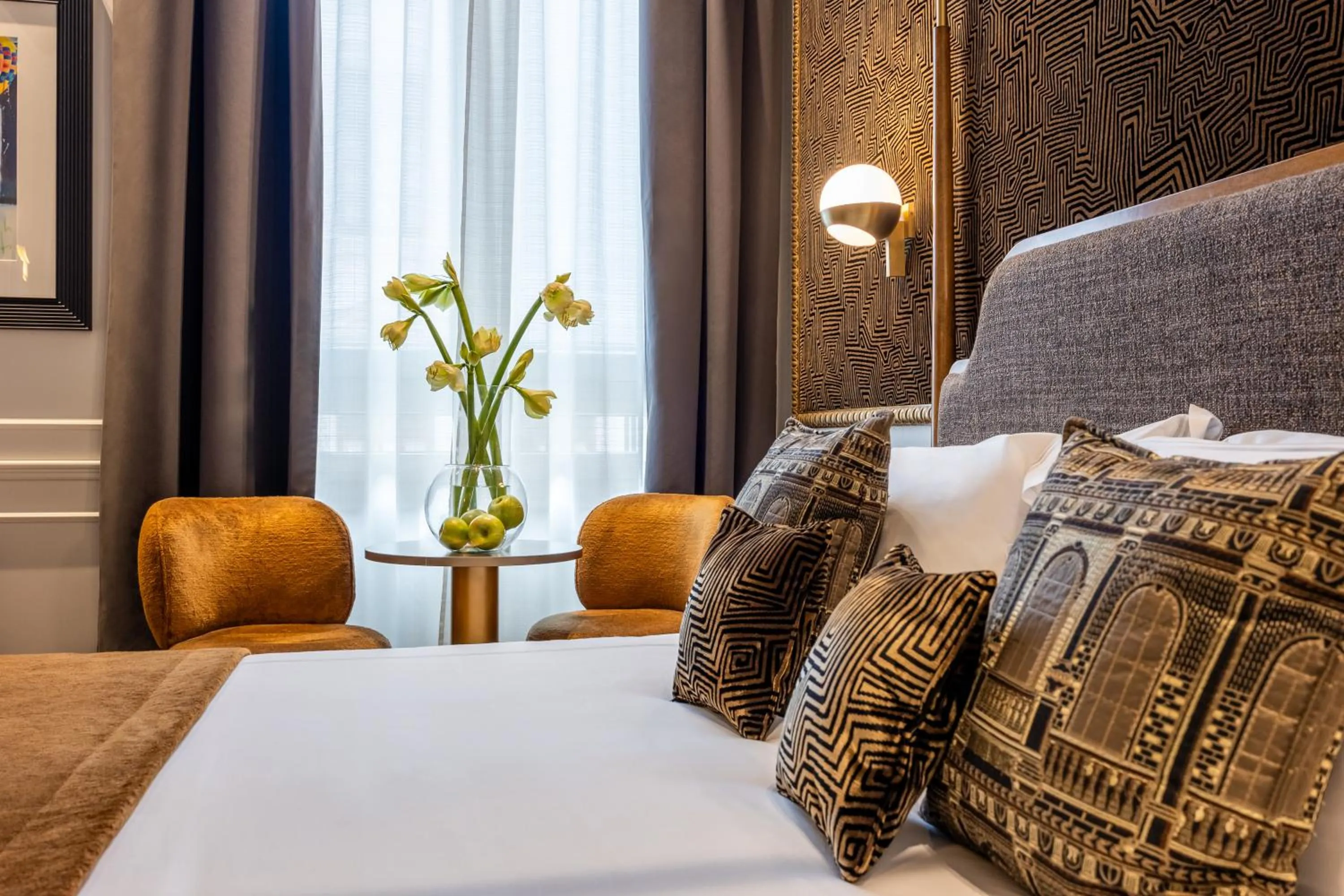 Bed in HT6 Hotel Roma