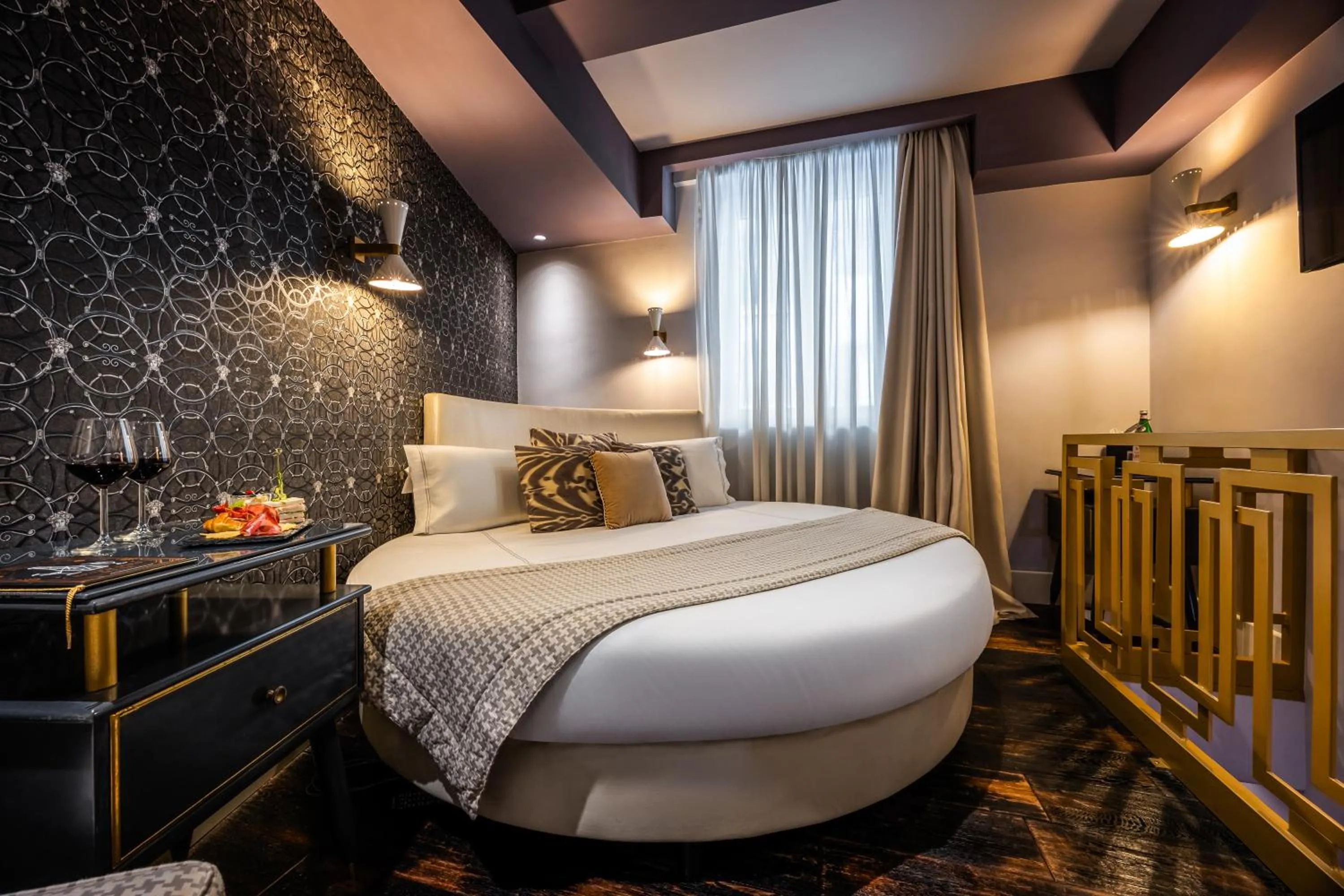 Bed in HT6 Hotel Roma