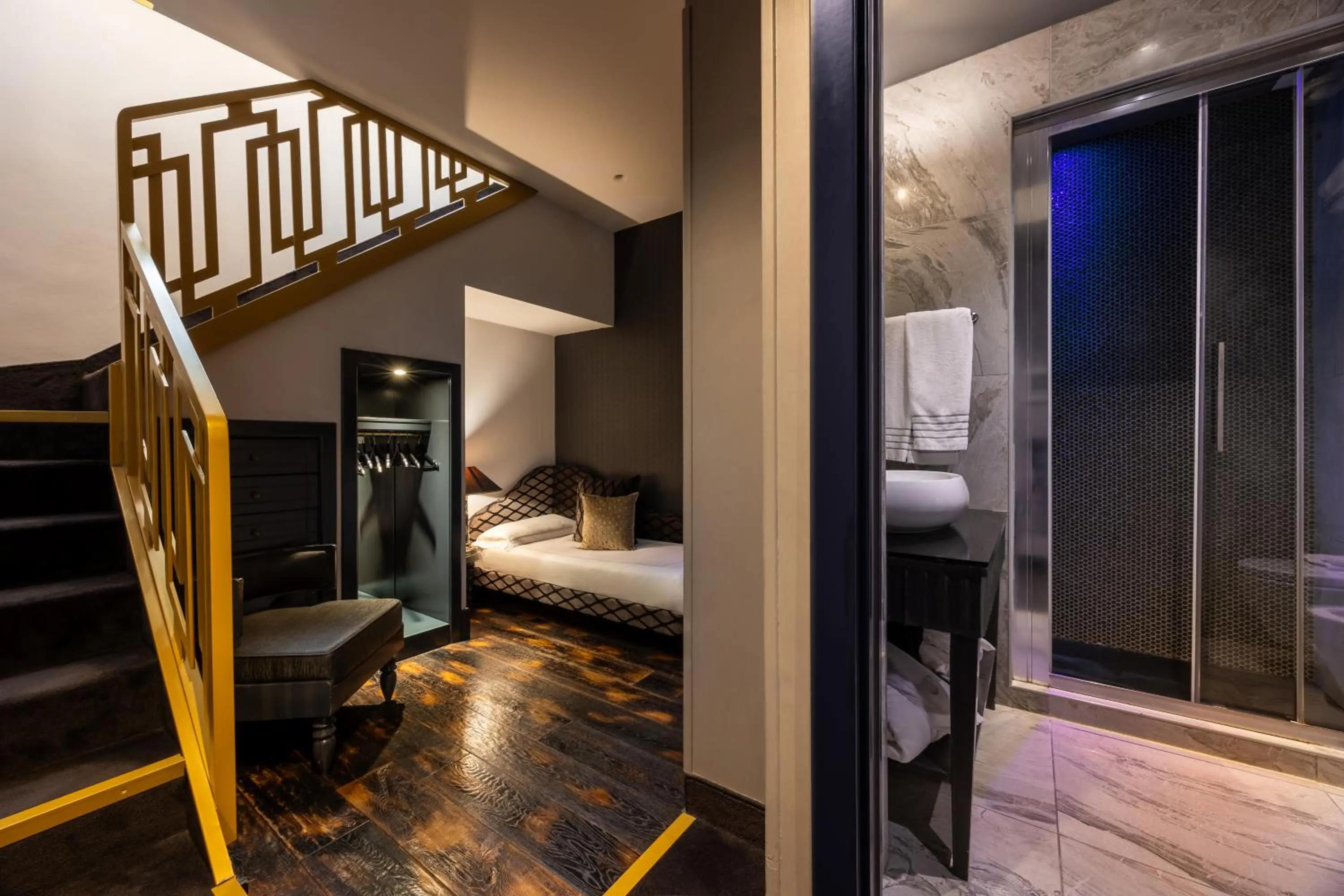 Bed in HT6 Hotel Roma