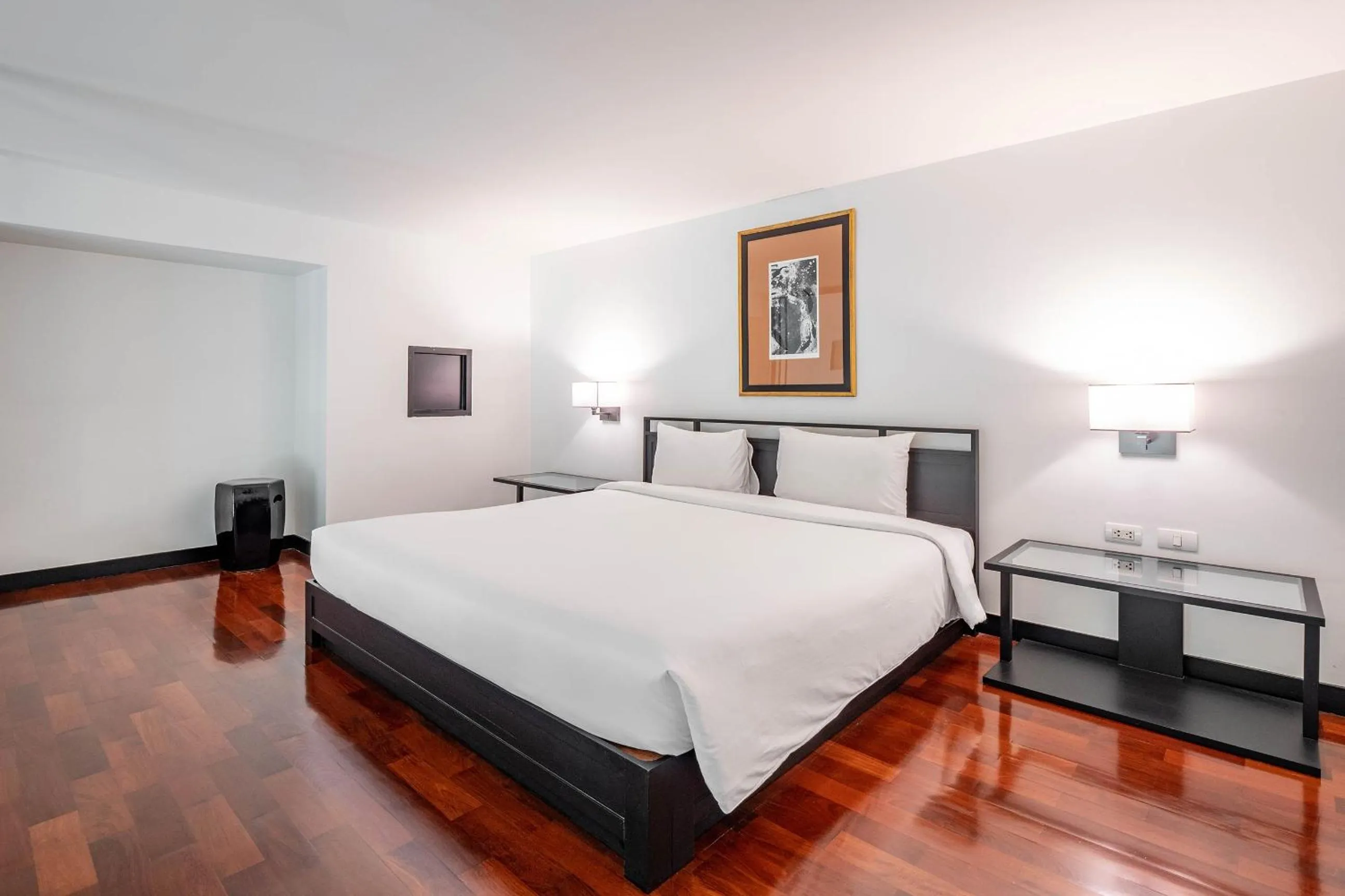 Bed in Luxe Residence