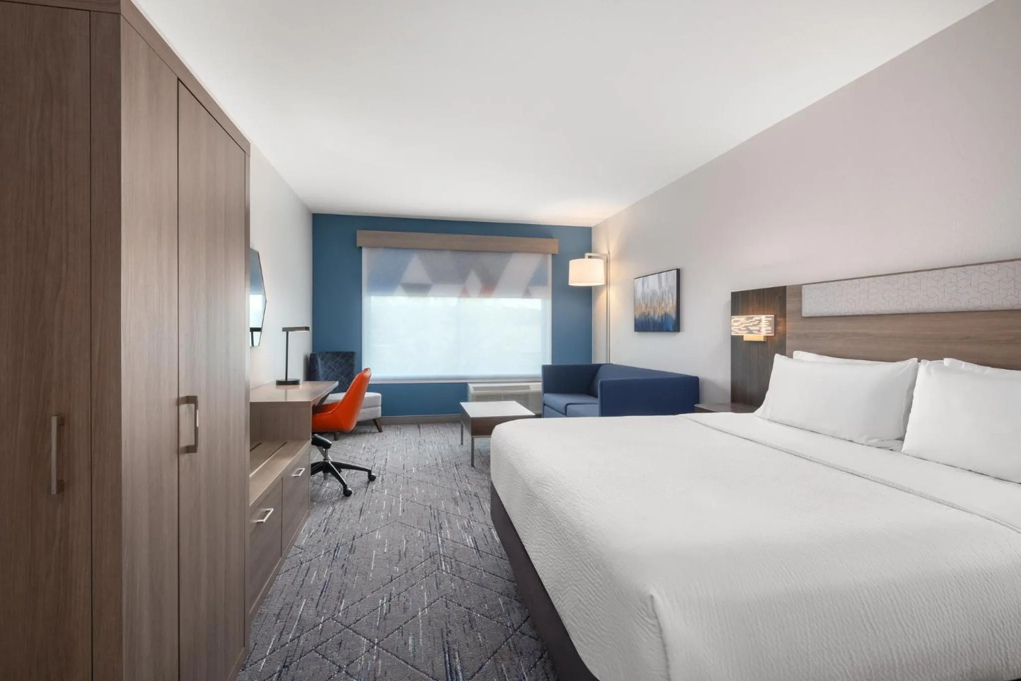 Photo of the whole room, Bed in Holiday Inn Express & Suites Buford - Mall of Georgia by IHG