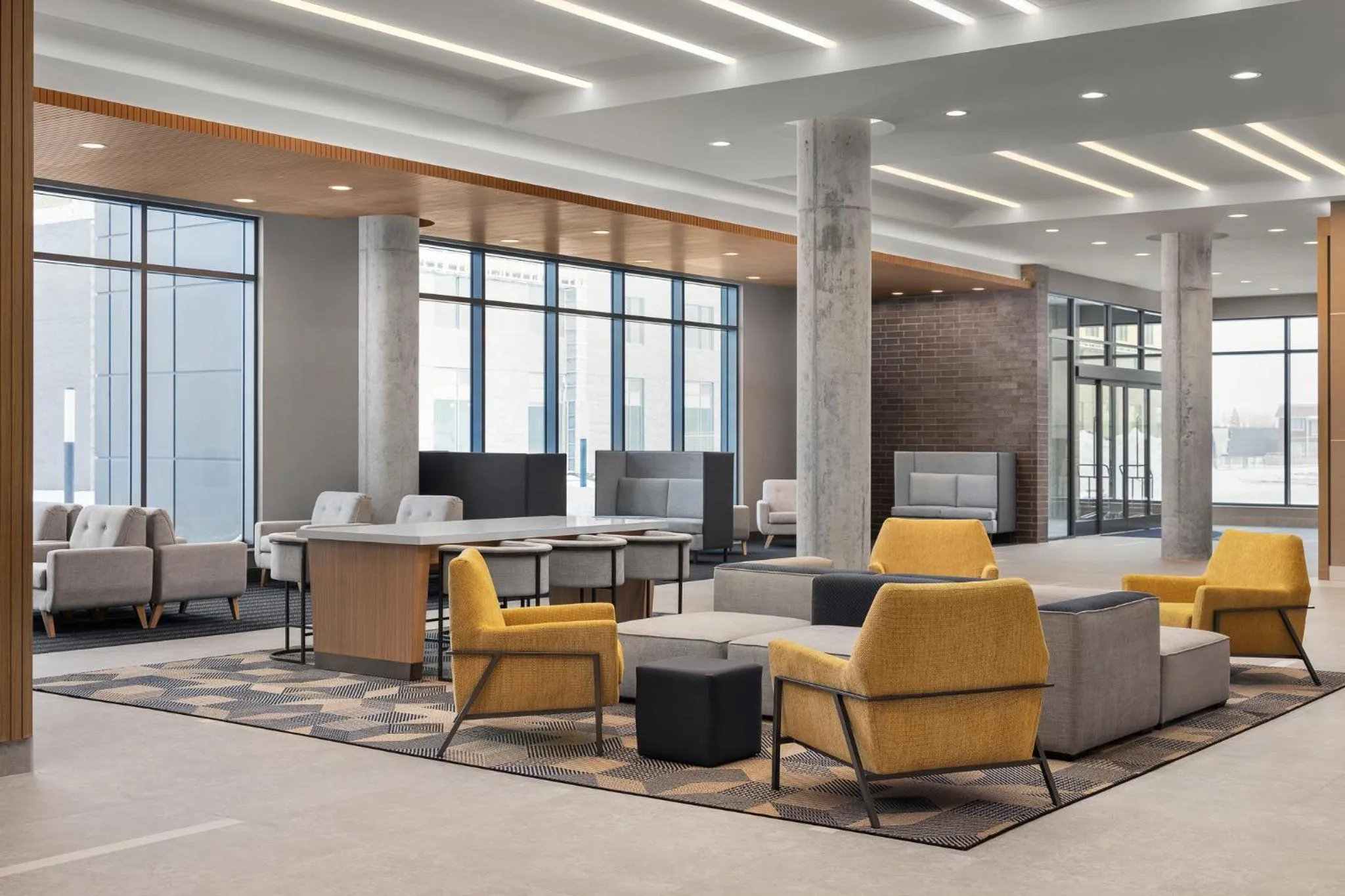 Property building in Holiday Inn Express Montreal Airport - St-Laurent by IHG