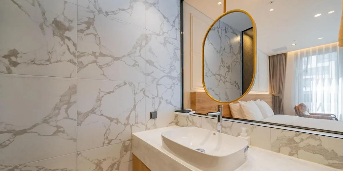 Bathroom in The hound hotel bandalseom2