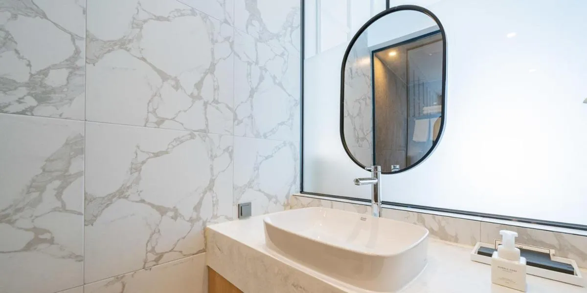 Bathroom in The hound hotel bandalseom2