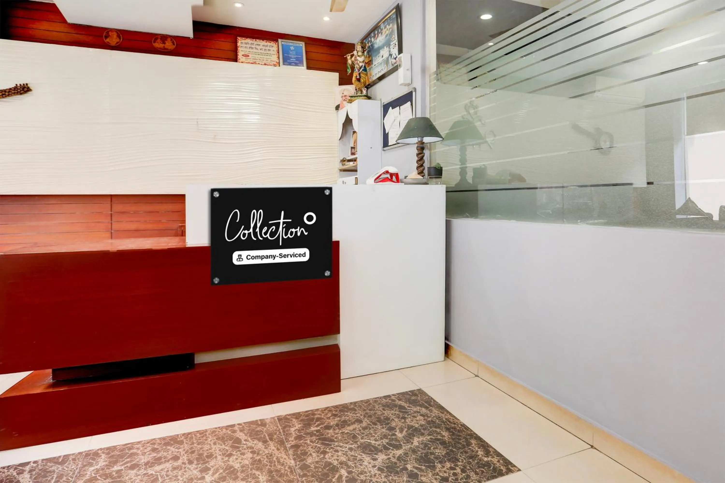 Lobby or reception in Super Collection O Railway Station Road Near Clock Tower