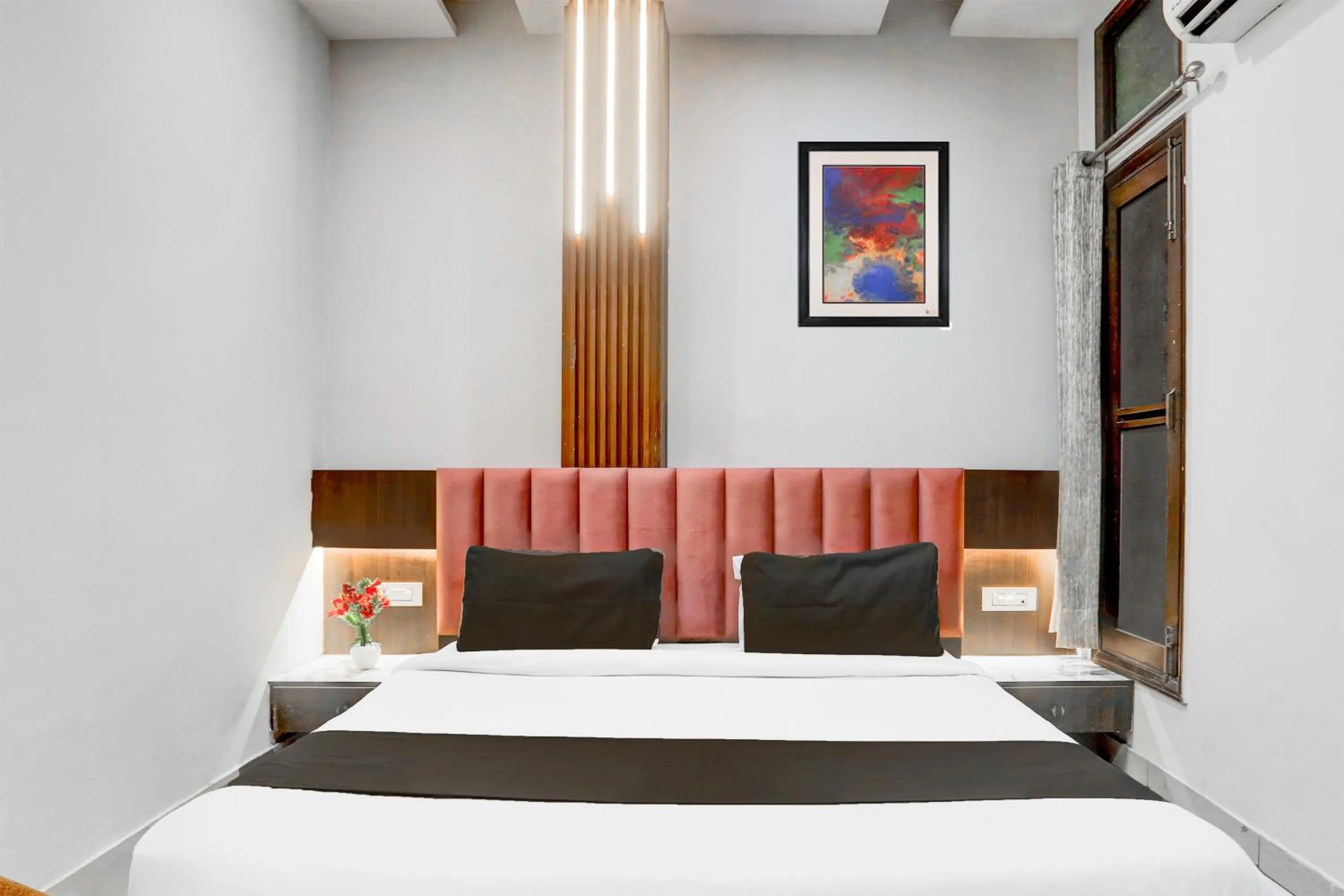 Bedroom, Bed in Super Collection O Railway Station Road Near Clock Tower