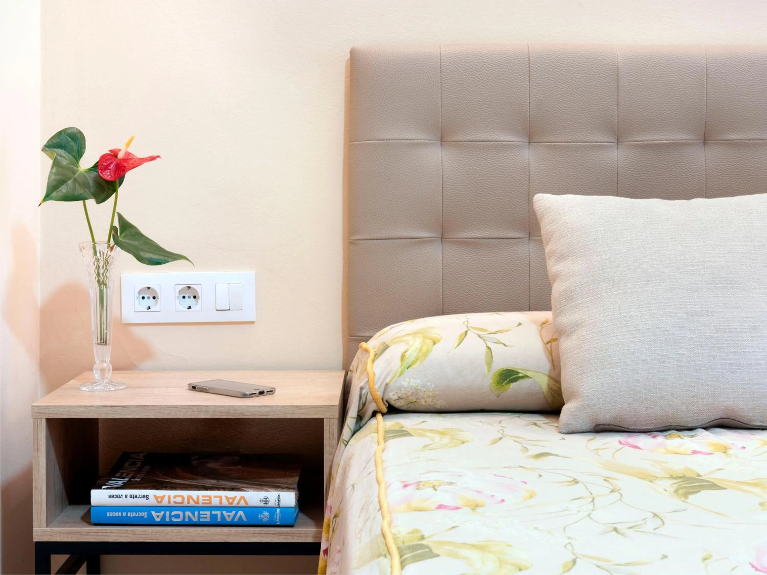 Bedroom, Bed in Hostal Antigua Morellana